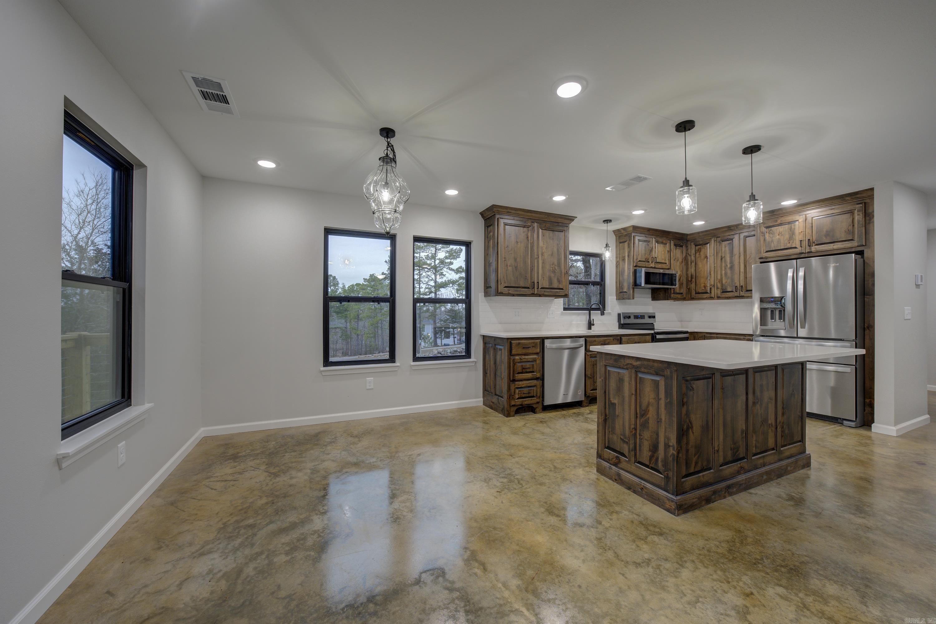 COWHIDE COVE HOME - Residential