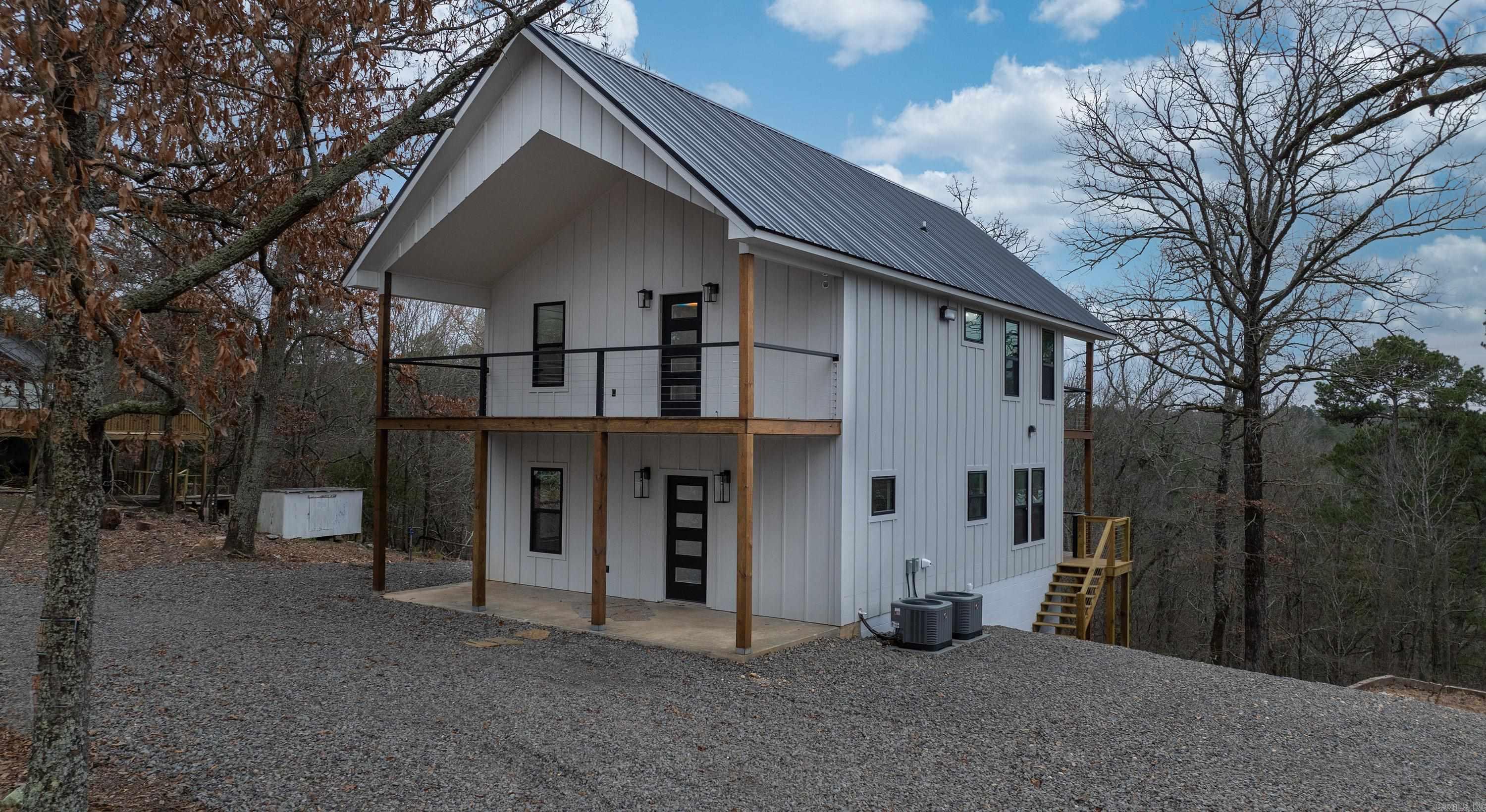 COWHIDE COVE HOME - Residential