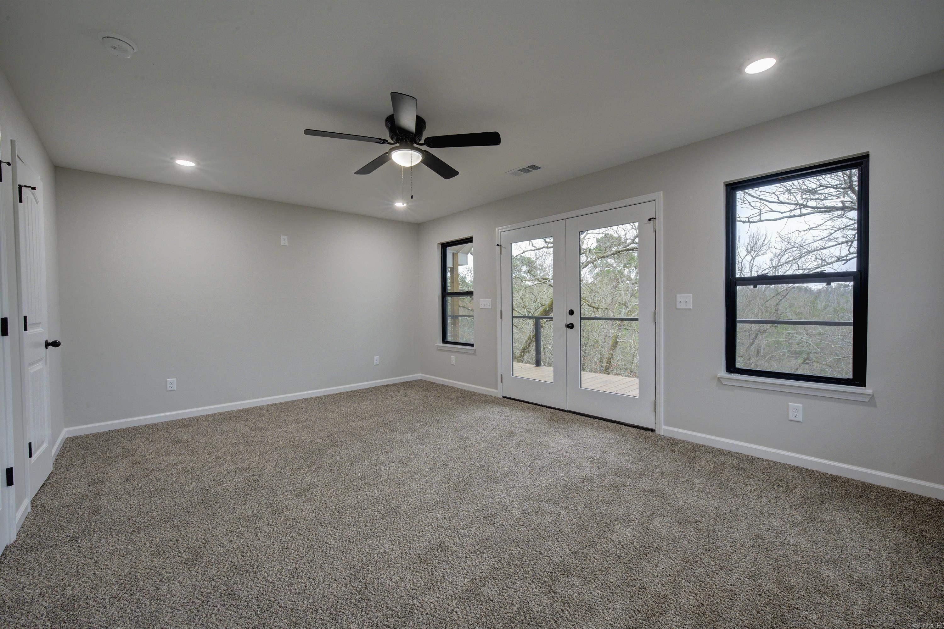 COWHIDE COVE HOME - Residential