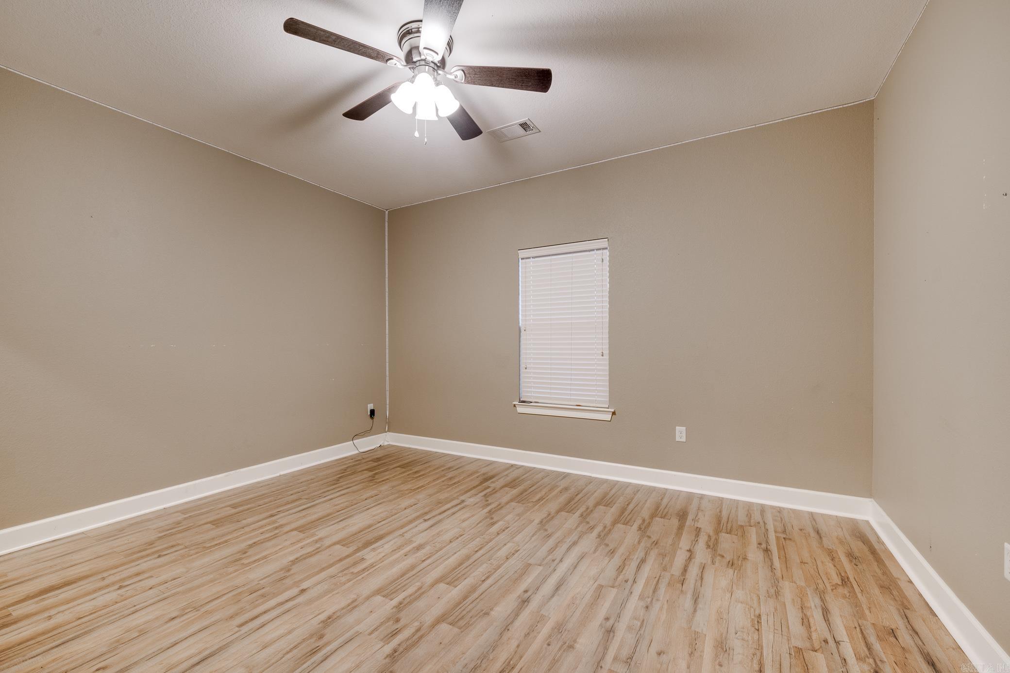 HUNTINGTON ESTATES - Residential