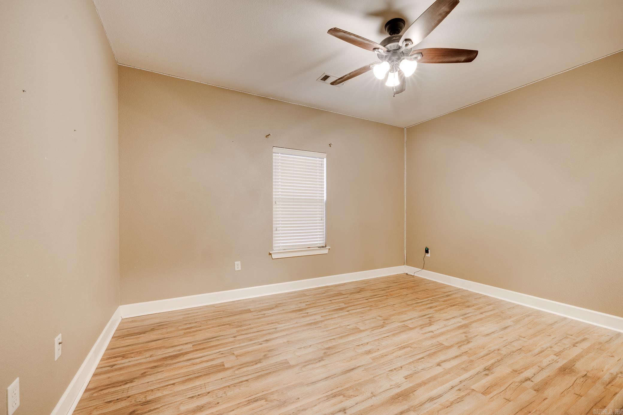 HUNTINGTON ESTATES - Residential