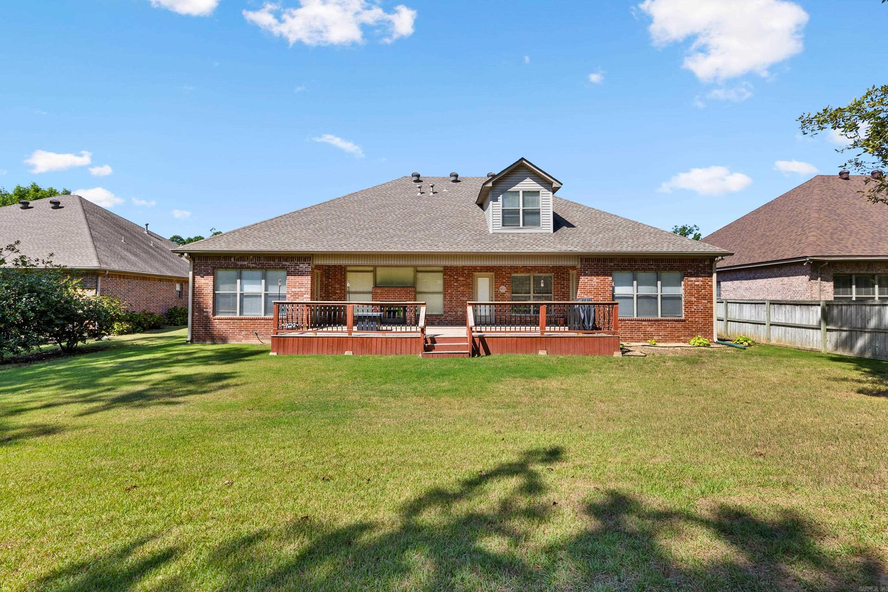 COUNTRY CLUB OF ARK THE - Residential