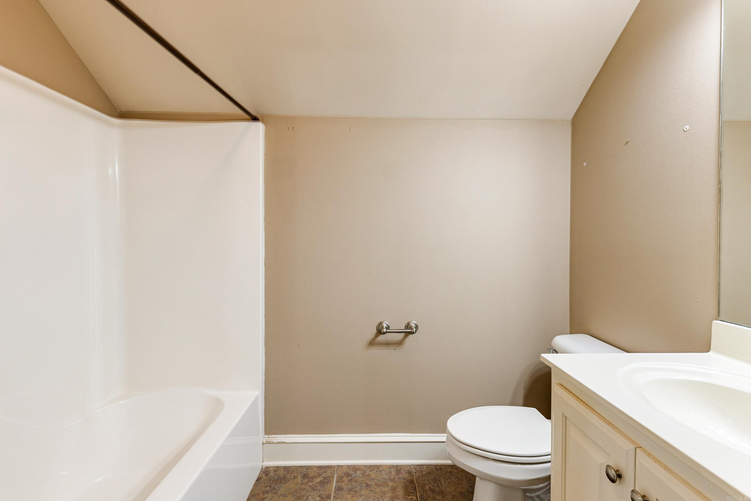 COUNTRY CLUB OF ARK THE - Residential