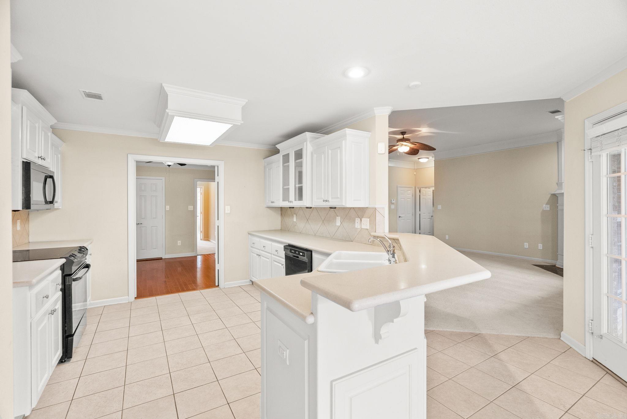 COUNTRY CLUB OF ARK THE - Residential