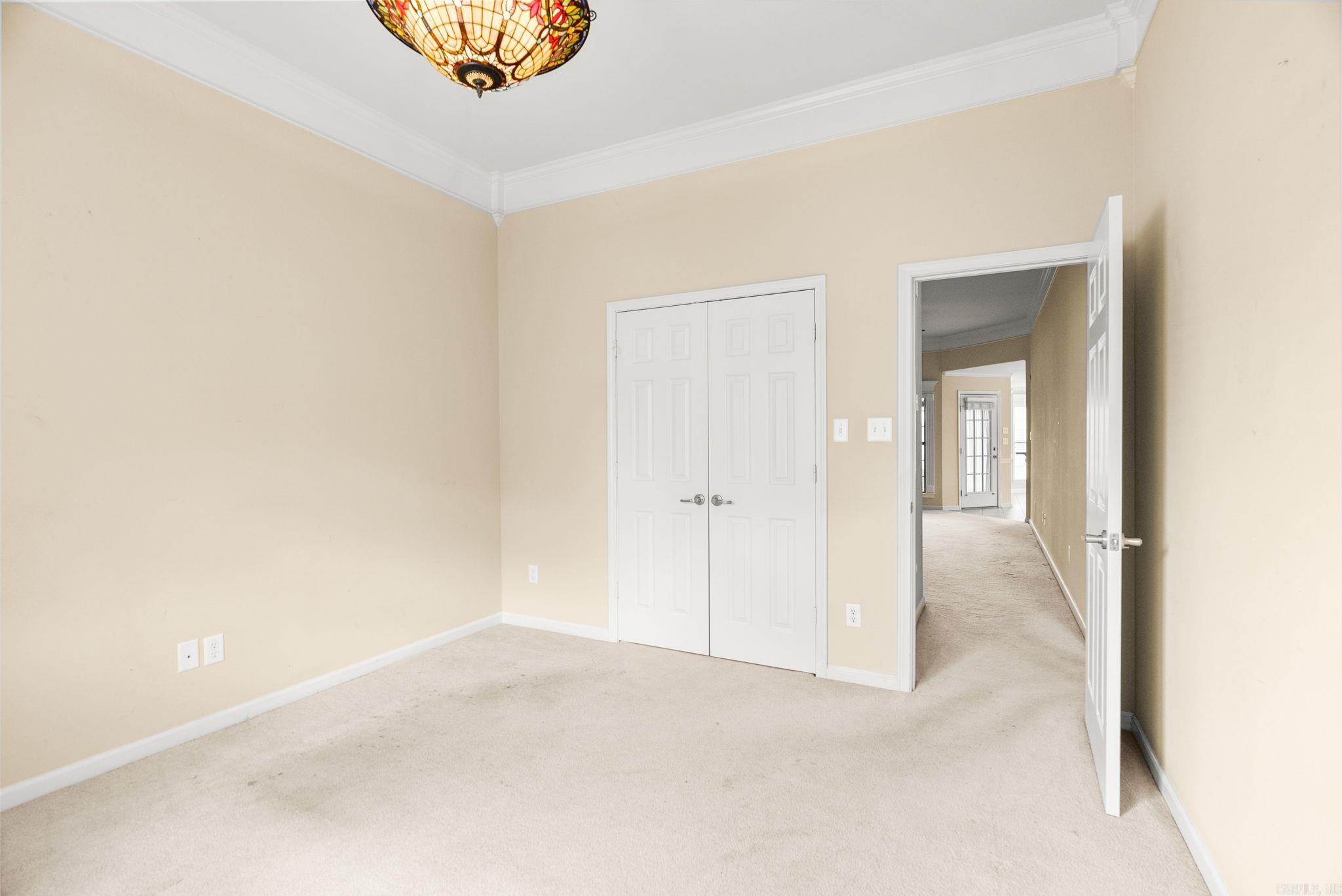 COUNTRY CLUB OF ARK THE - Residential