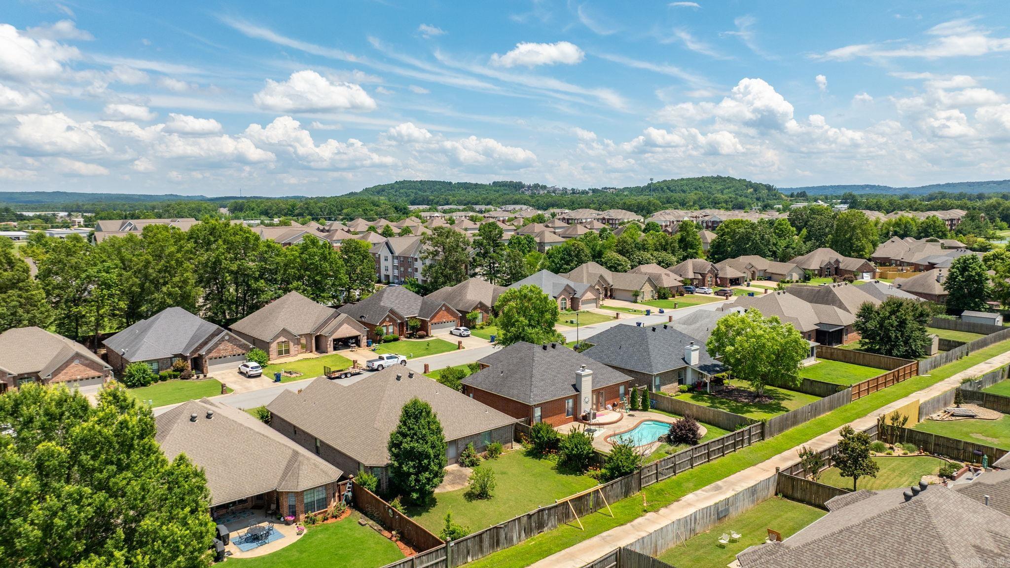 COUNTRY CLUB OF ARK THE - Residential