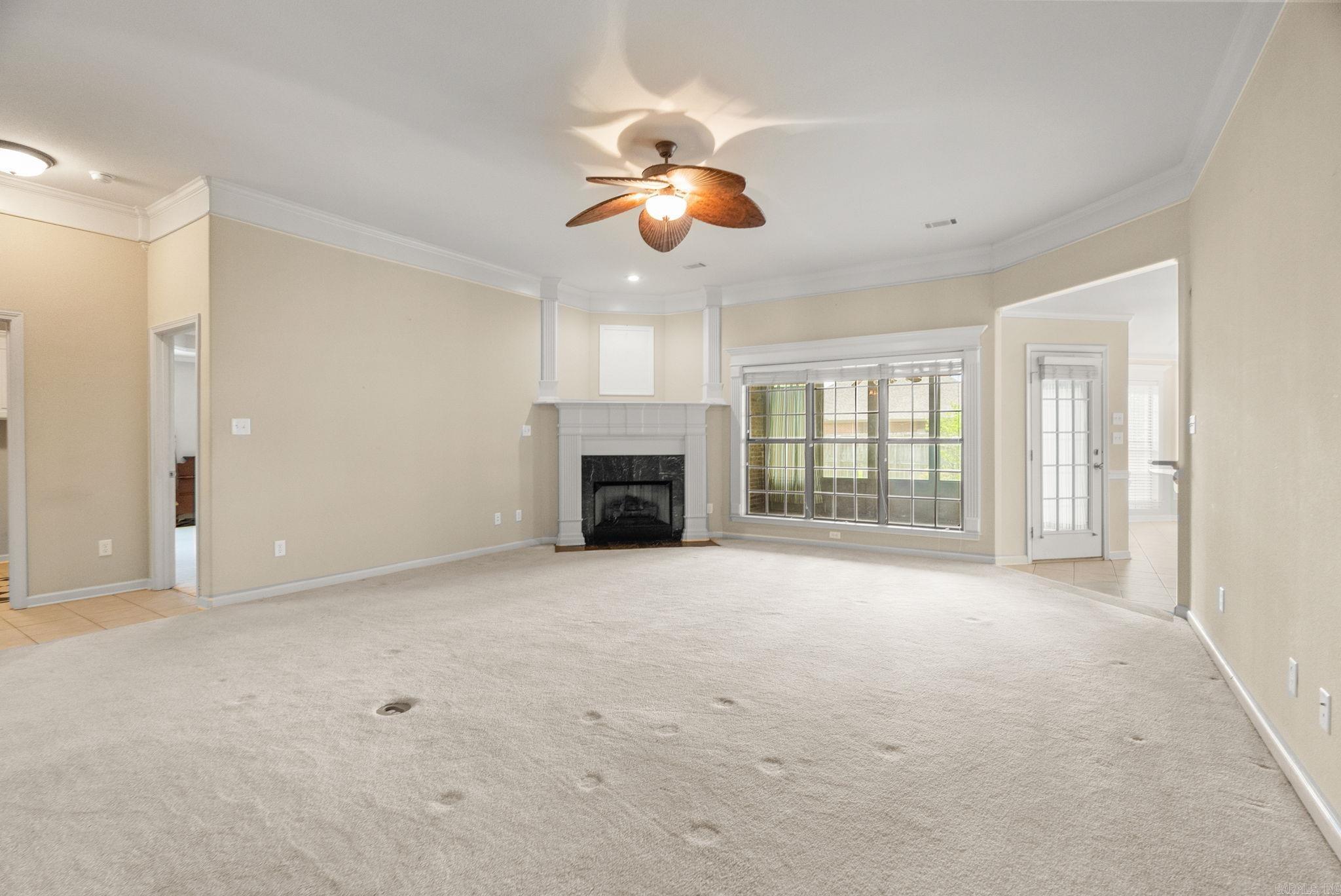 COUNTRY CLUB OF ARK THE - Residential