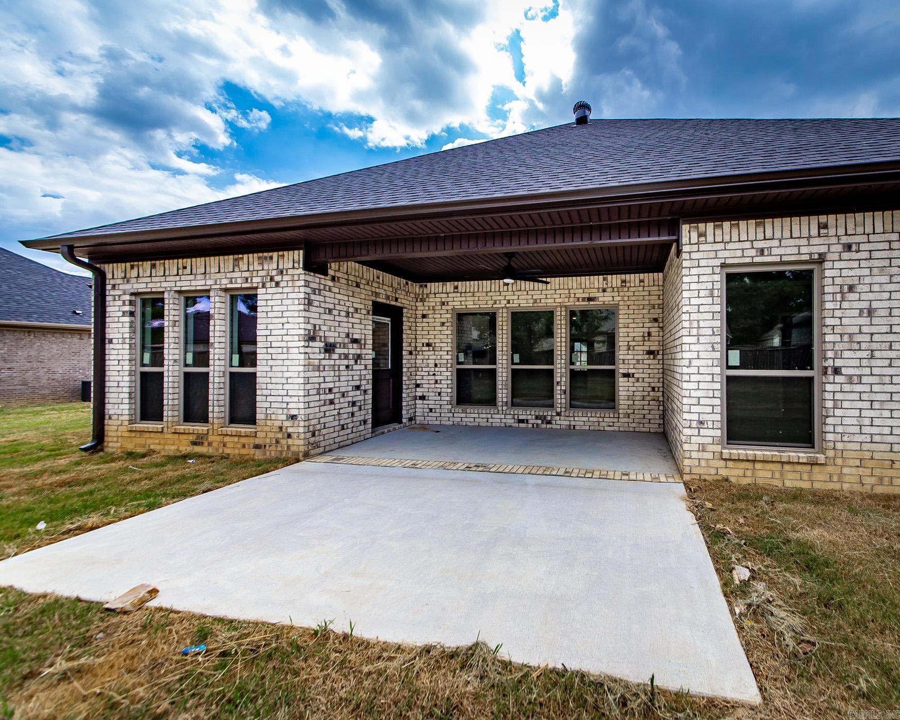 HIDDEN VALLEY ESTATES - Residential