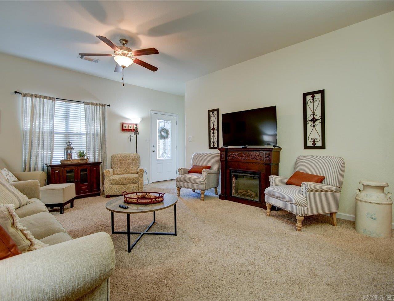 GOLF LINKS GARDENS - Residential