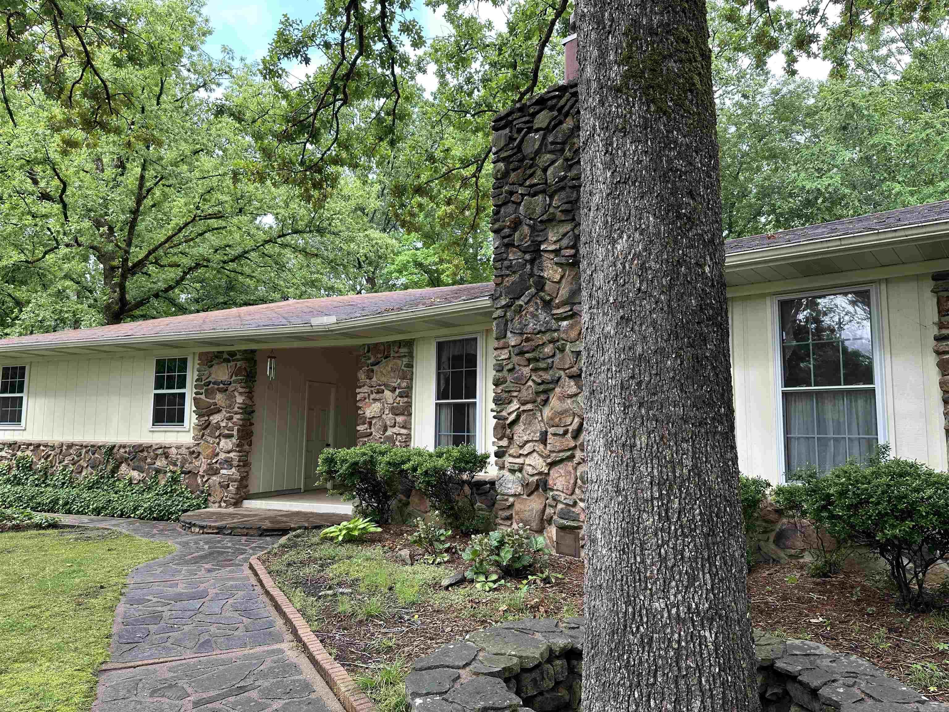 TREASURE HILL - Residential