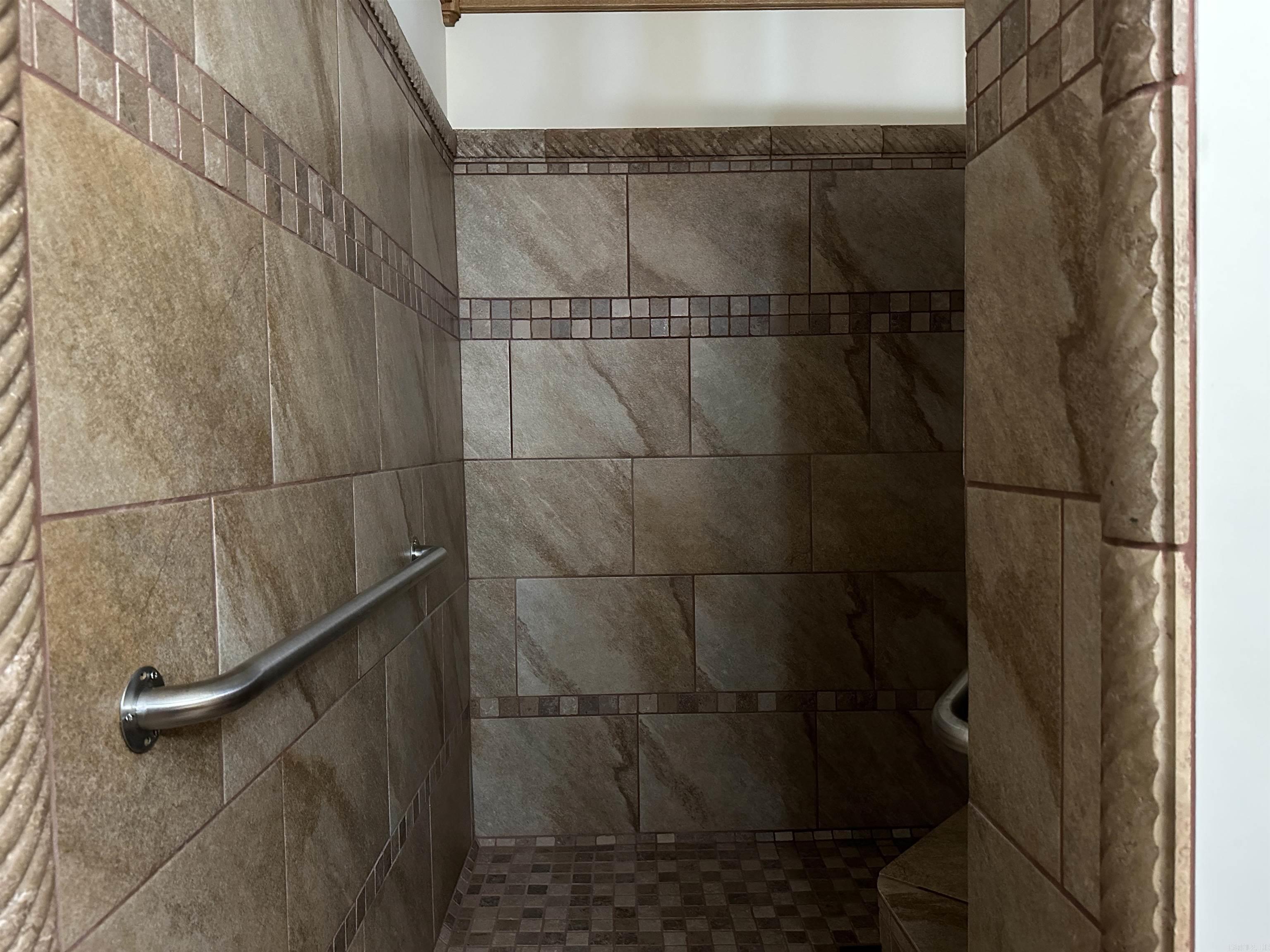 TREASURE HILL - Residential