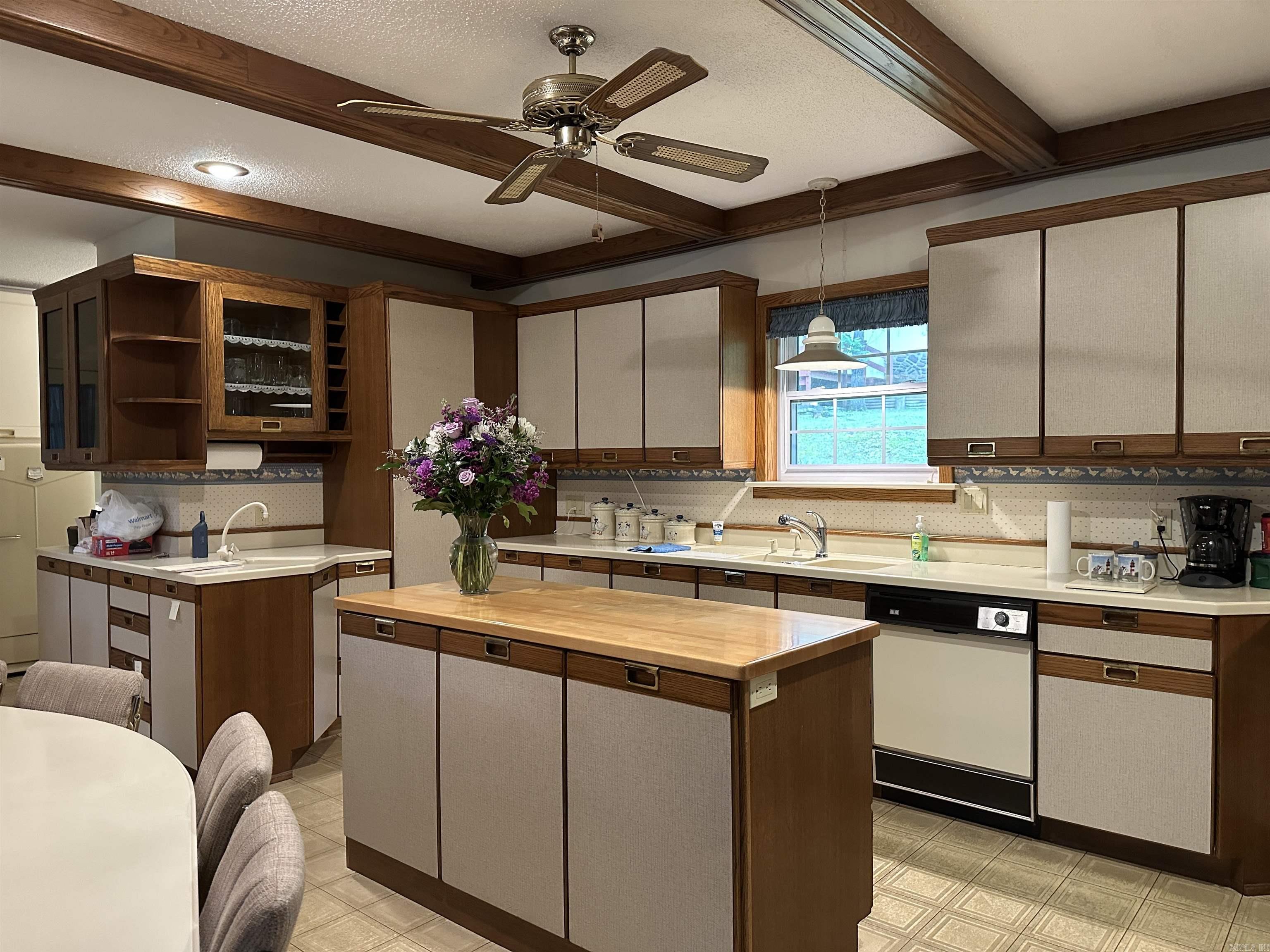 TREASURE HILL - Residential