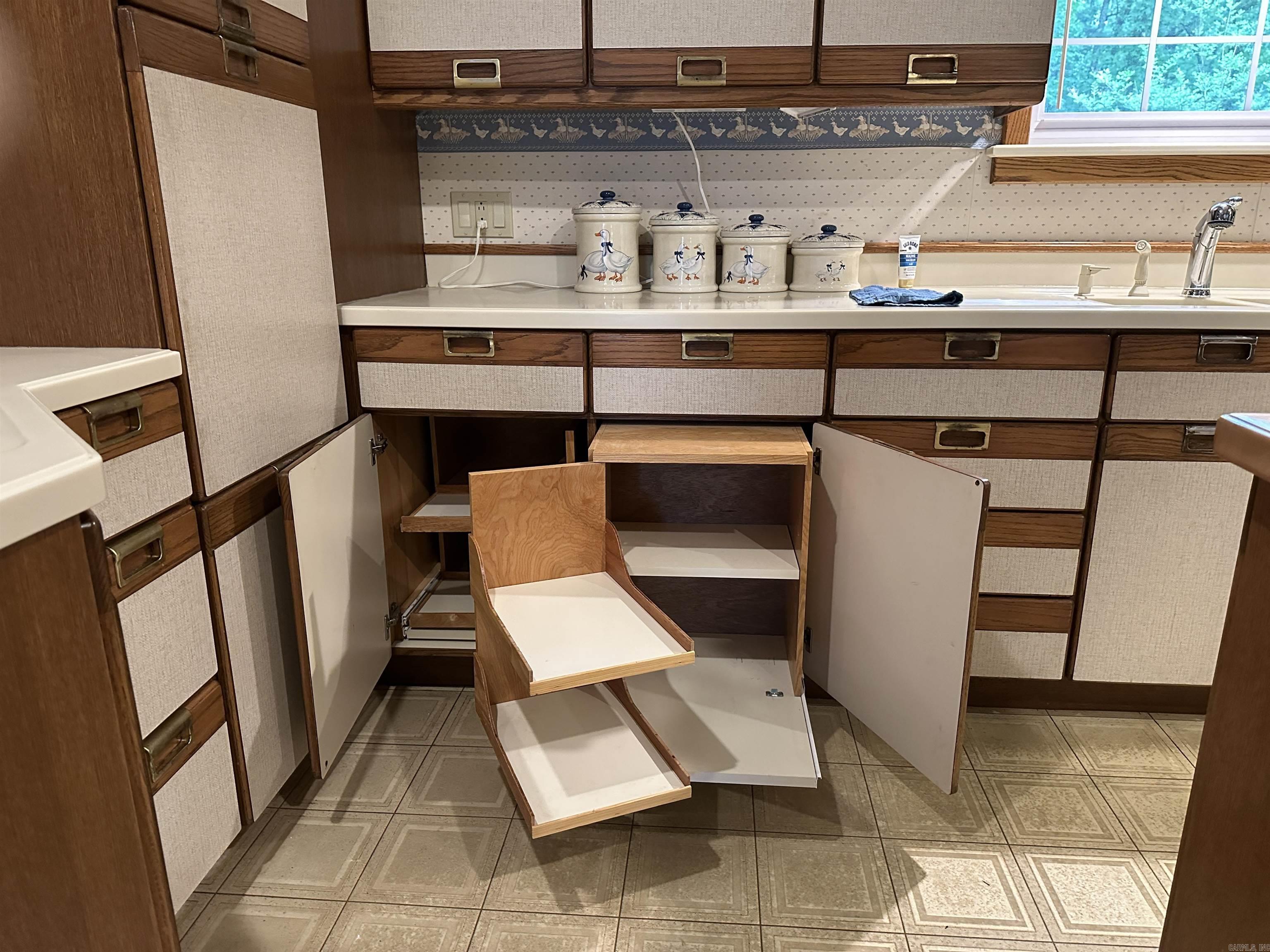 TREASURE HILL - Residential