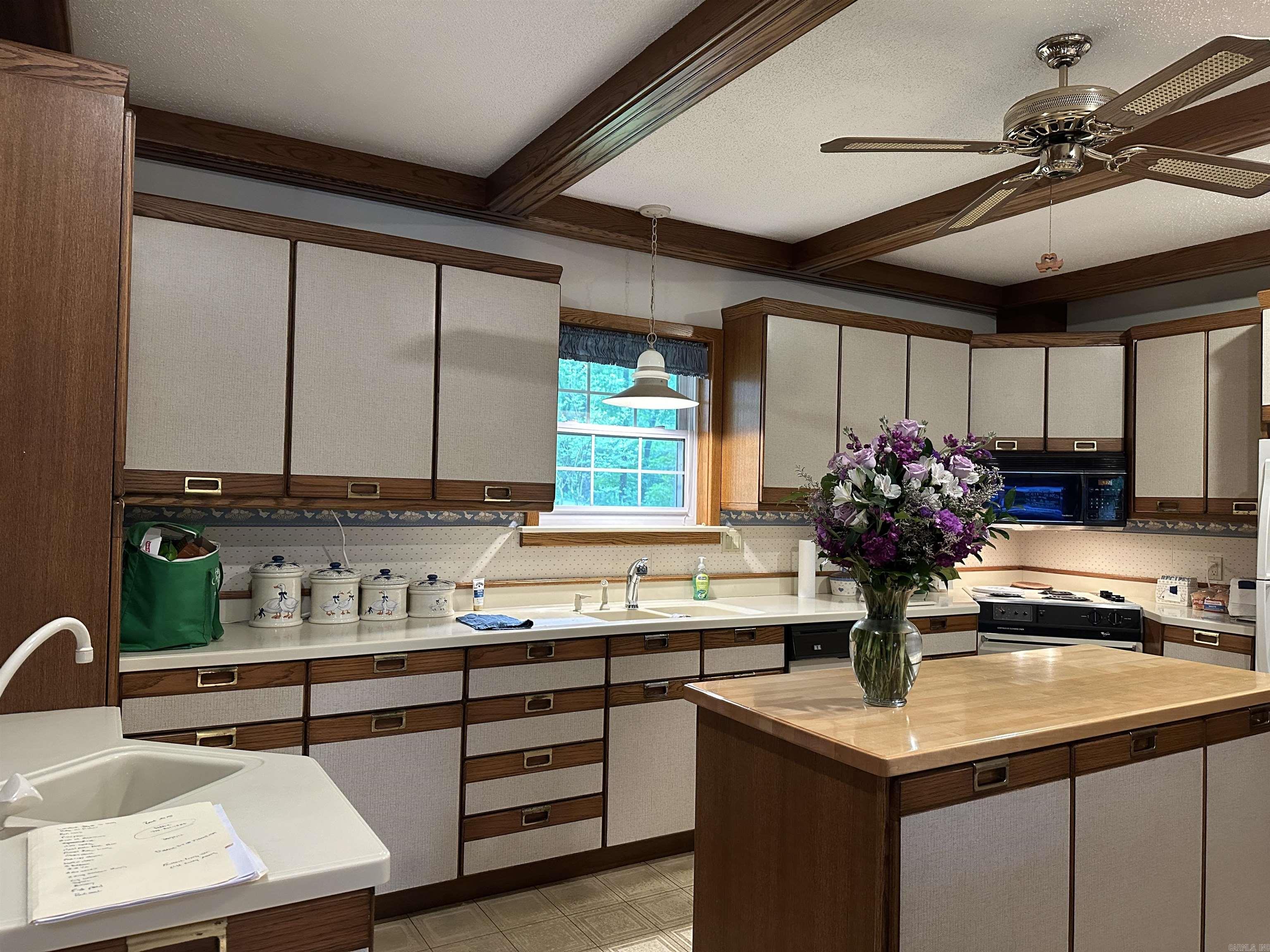 TREASURE HILL - Residential