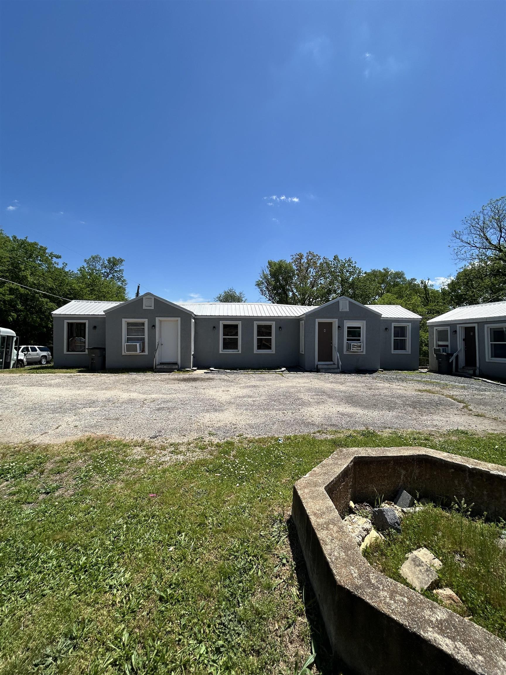 HENRY ADDN - Residential Lease