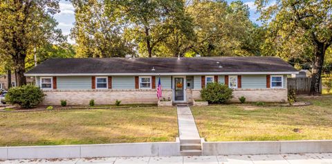 Photo of 307 Country Club Road, Sherwood, AR 72120 (MLS # 25042477)