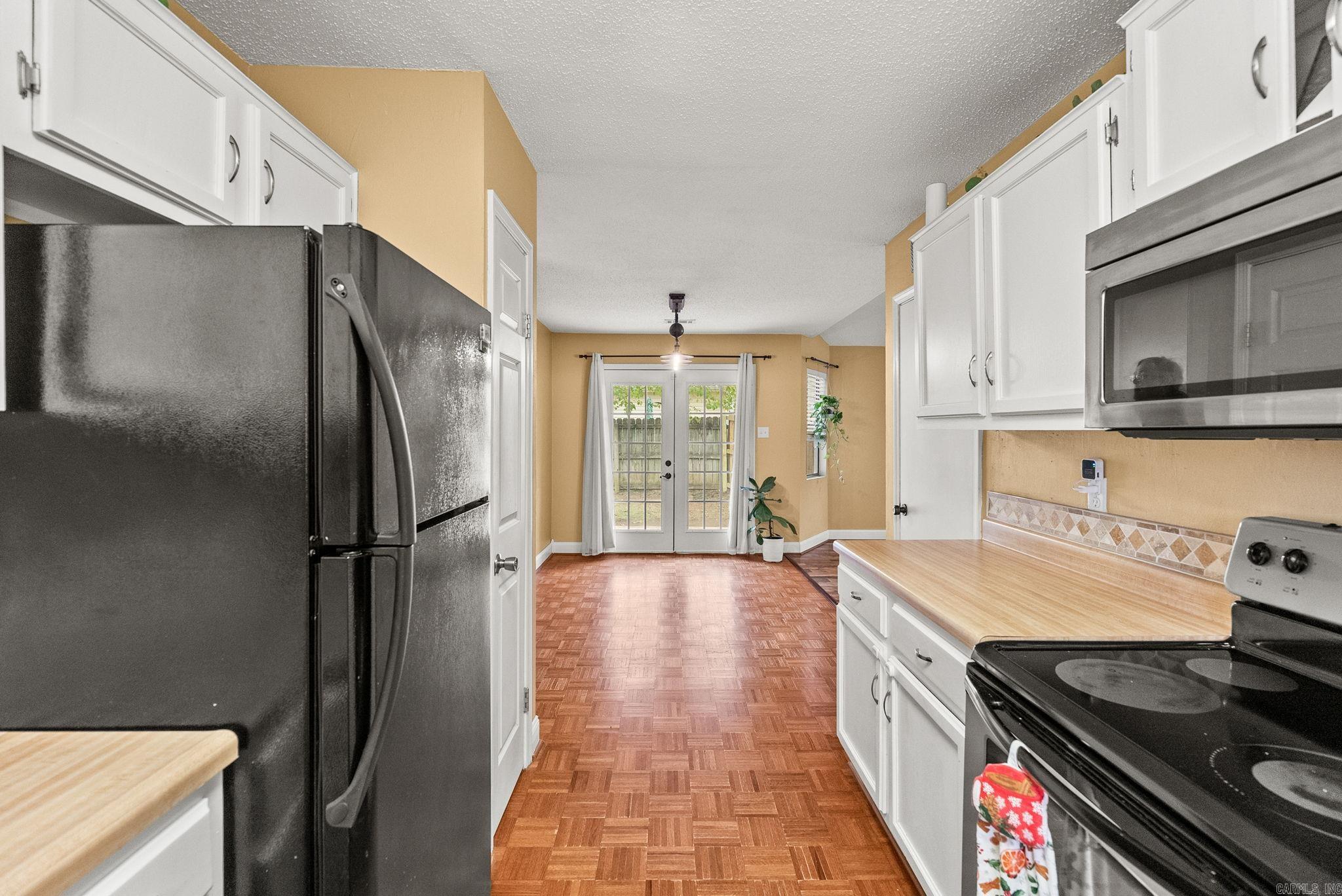 ROLLING OAKS - Residential