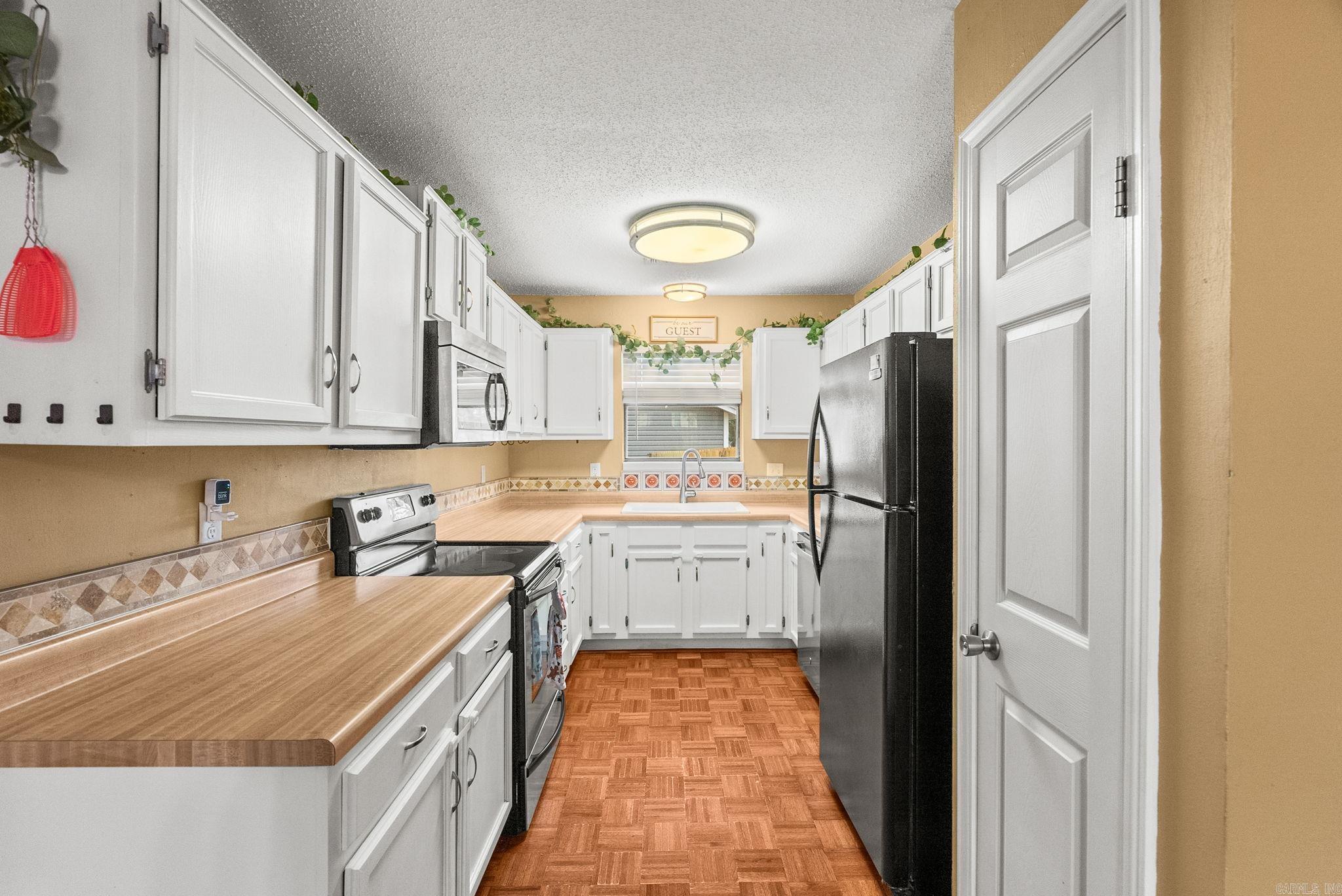 ROLLING OAKS - Residential