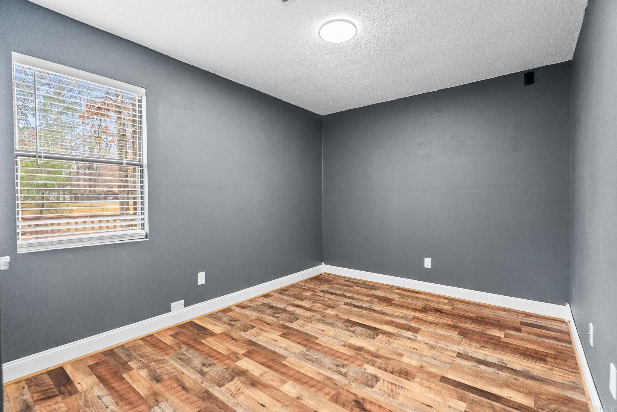 ROLLING OAKS - Residential