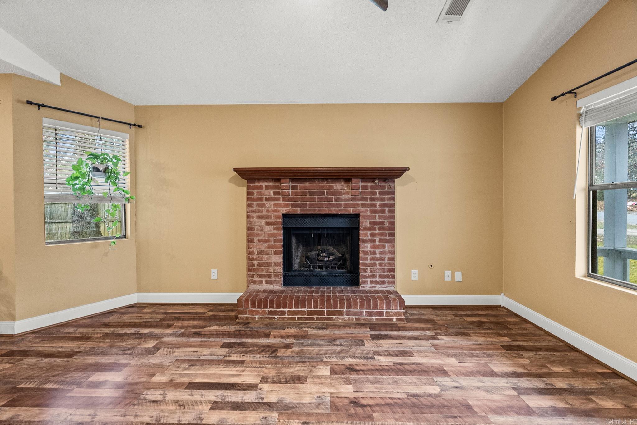 ROLLING OAKS - Residential