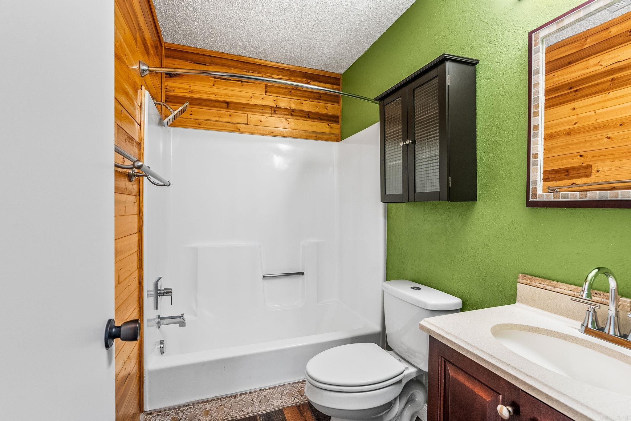 ROLLING OAKS - Residential