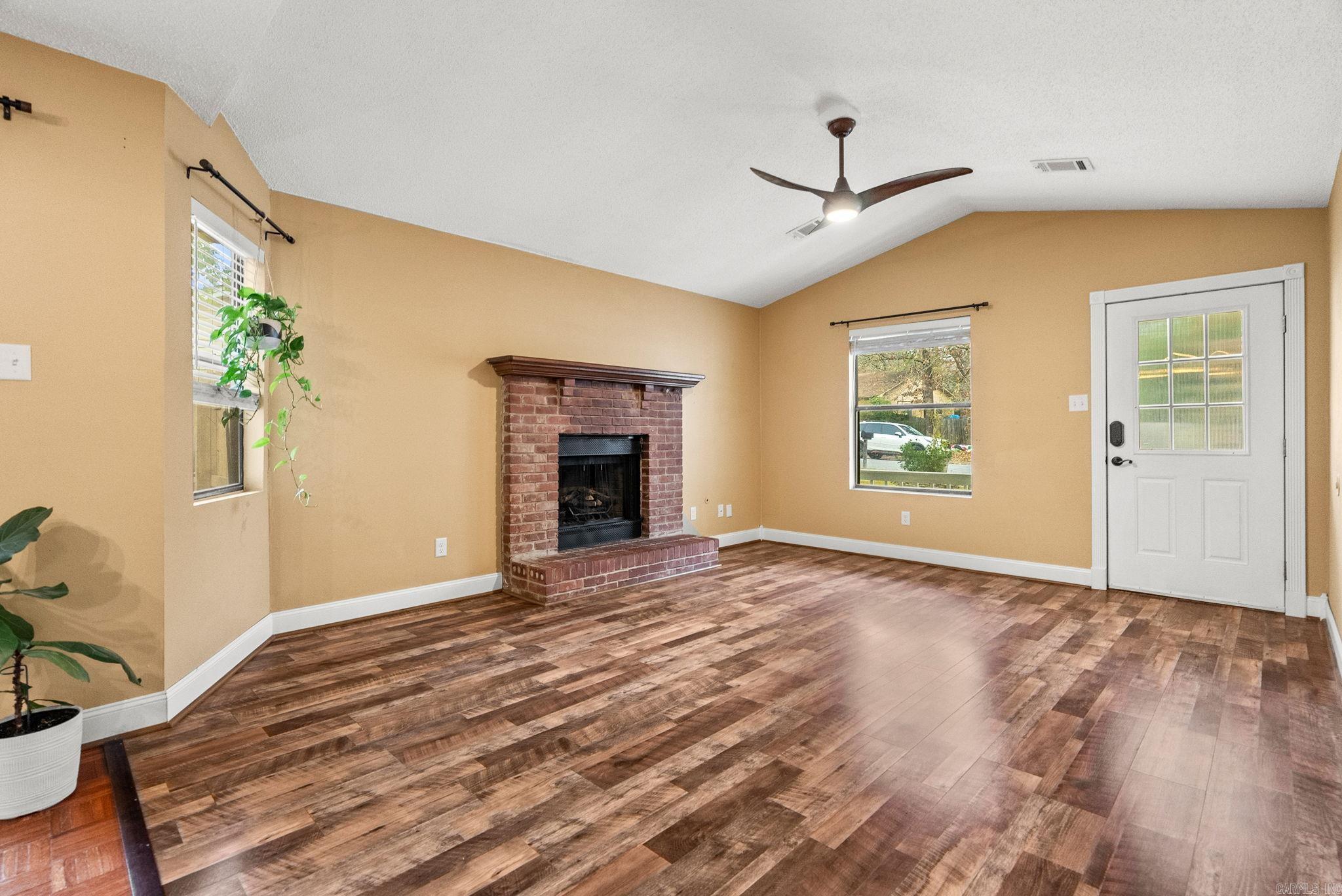 ROLLING OAKS - Residential