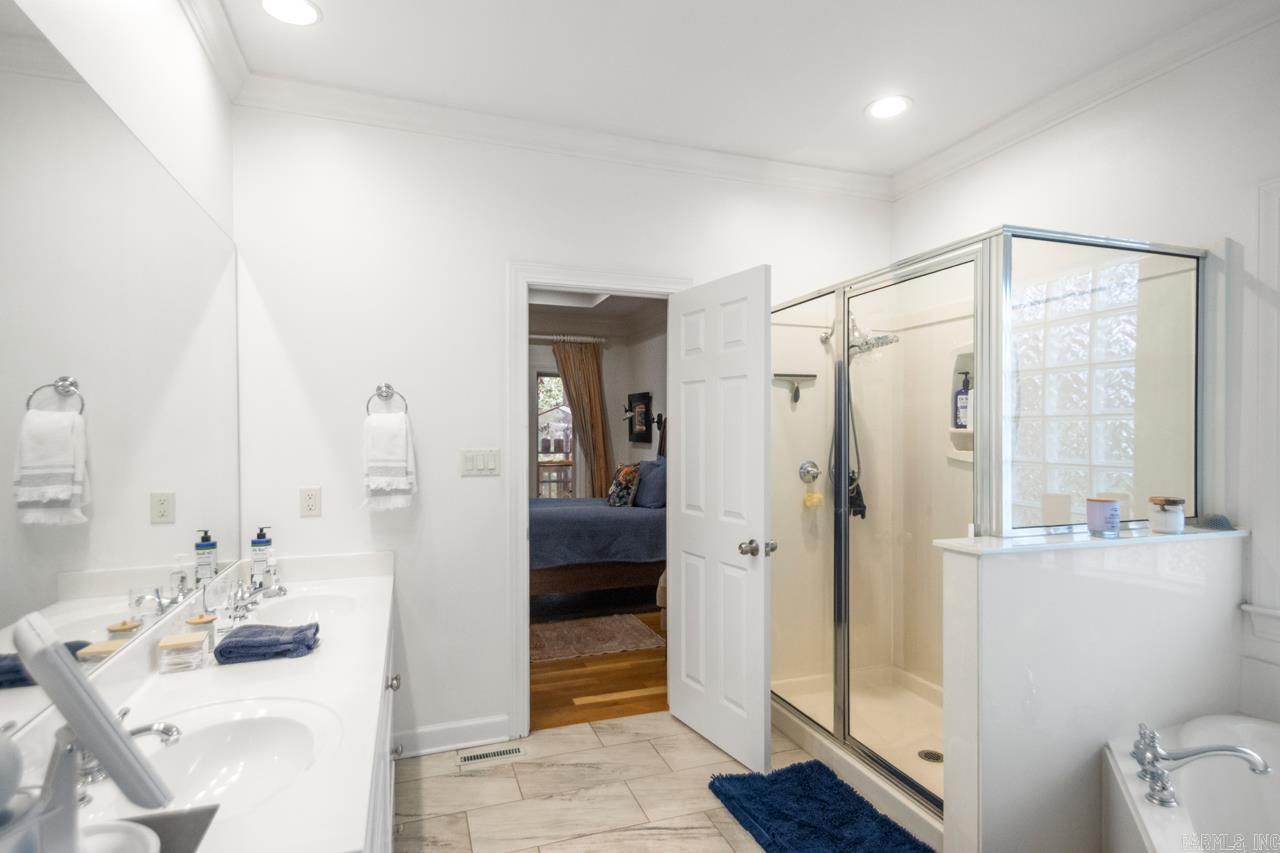 CHENAL VALLEY DUQUESNE COMMUNITY - Residential