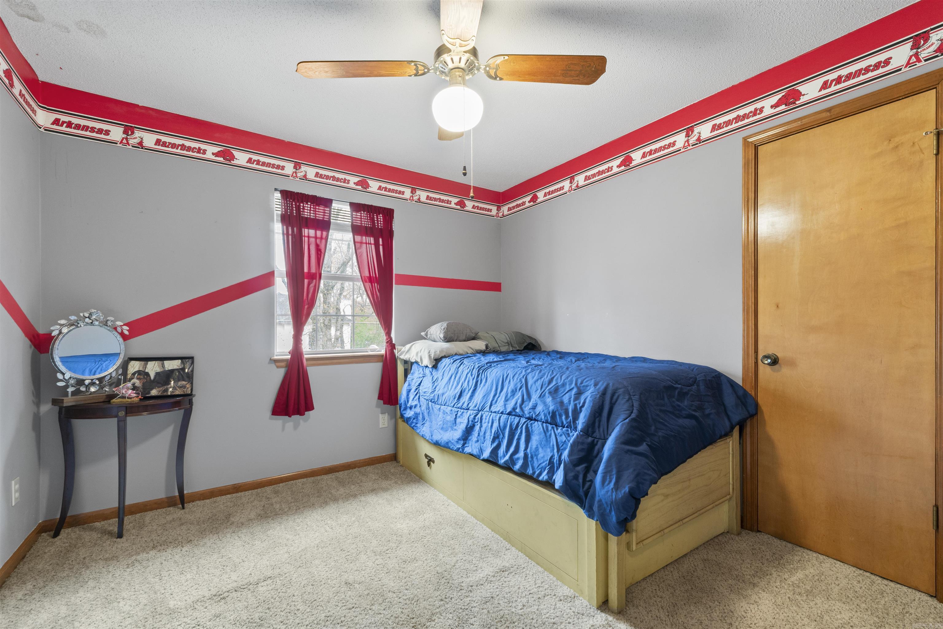 INDIAN HILLS - Residential