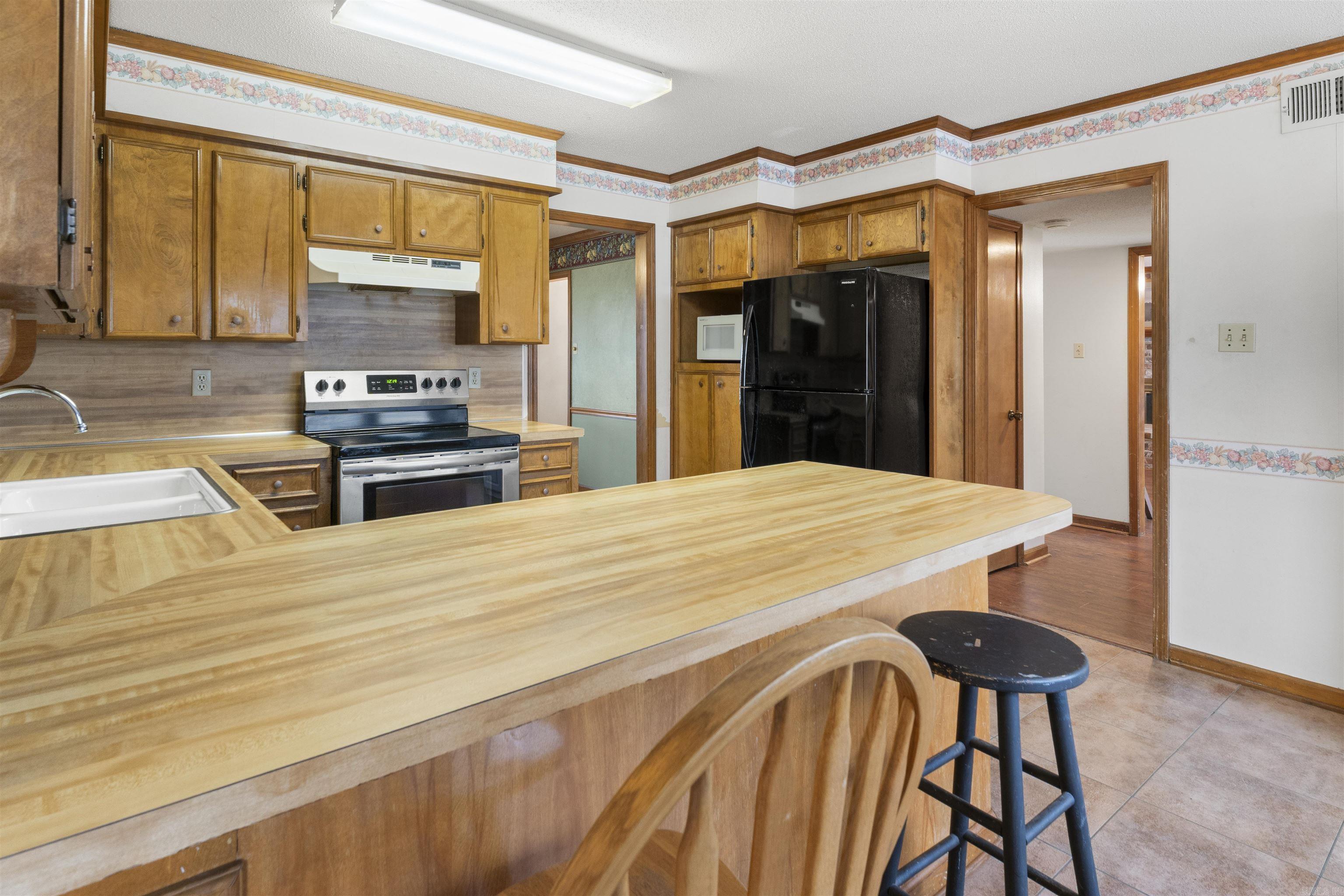 INDIAN HILLS - Residential