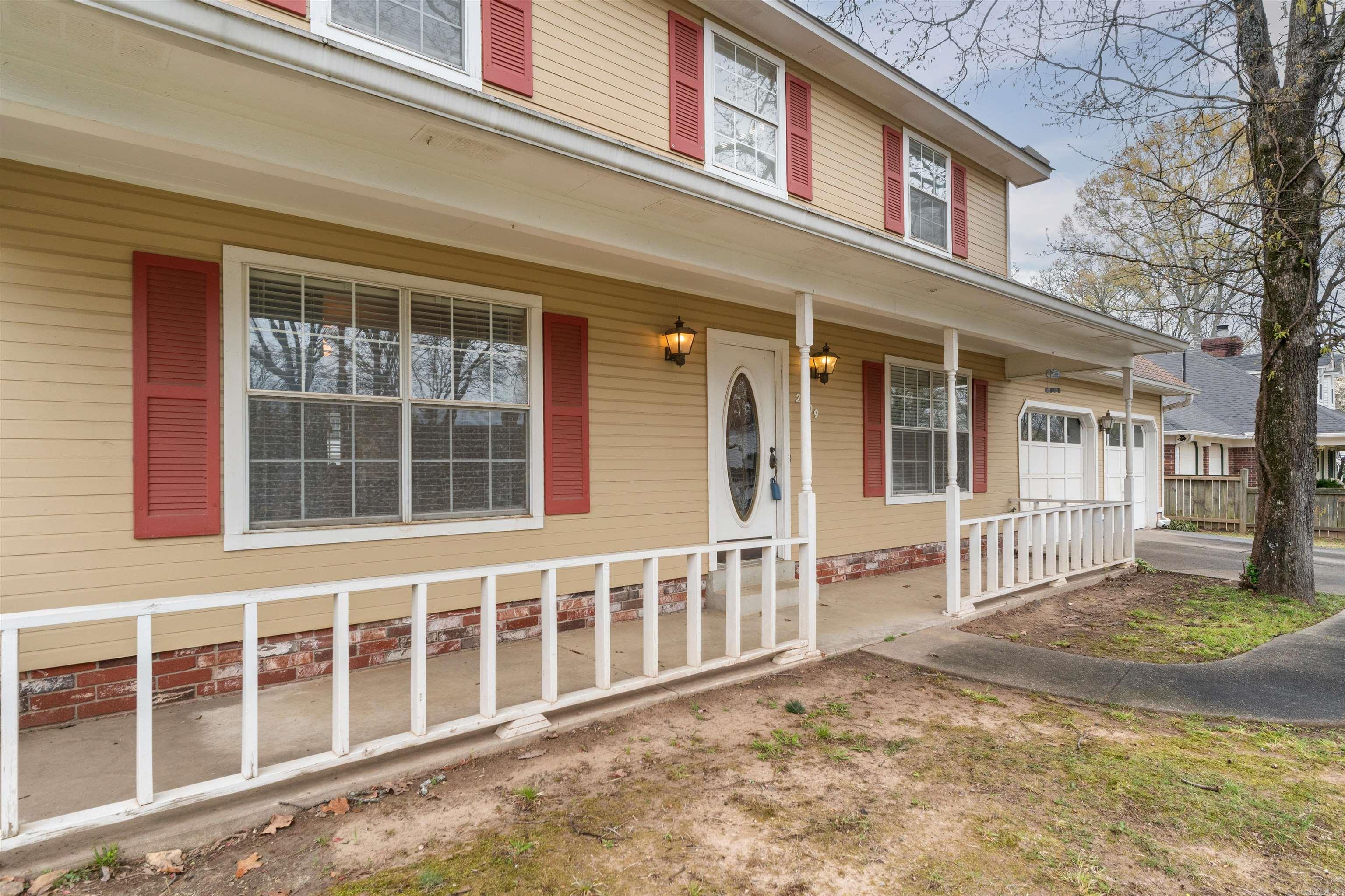 INDIAN HILLS - Residential