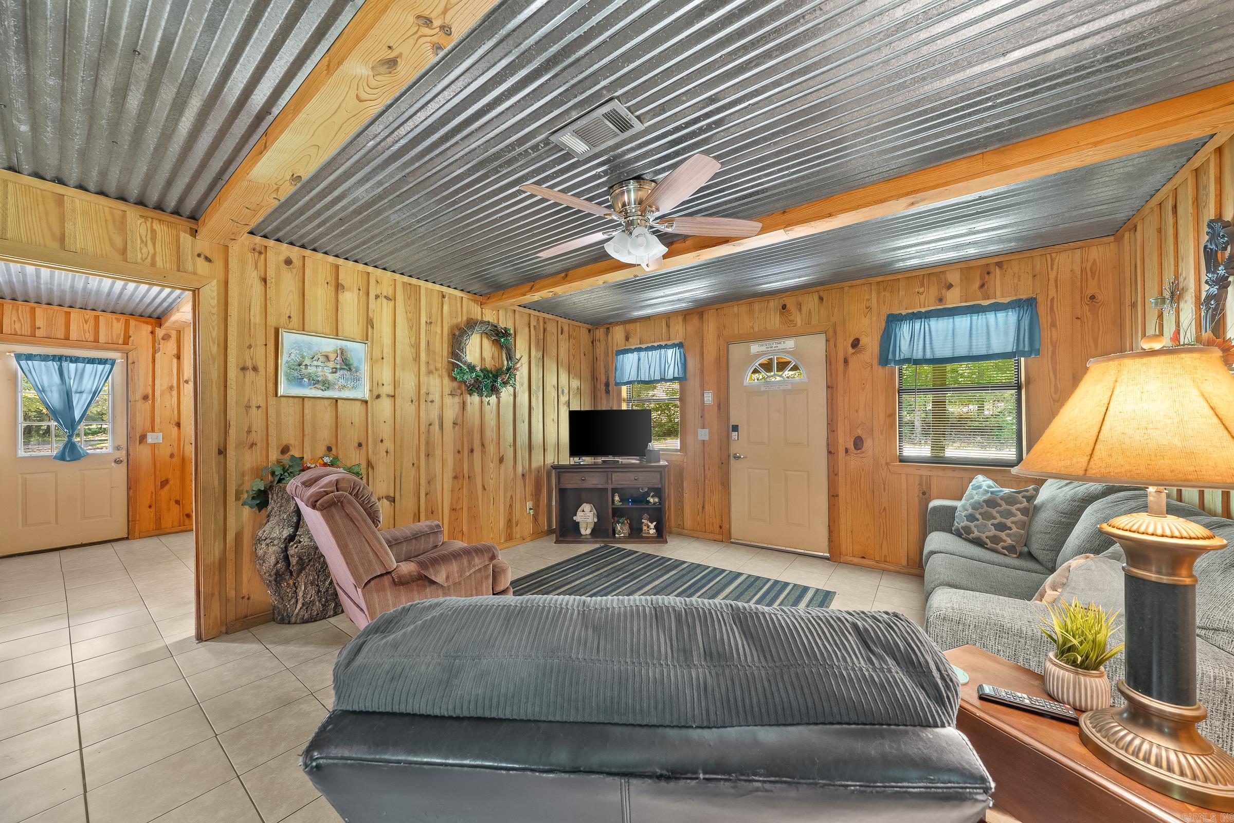 Mena Acreage - Residential