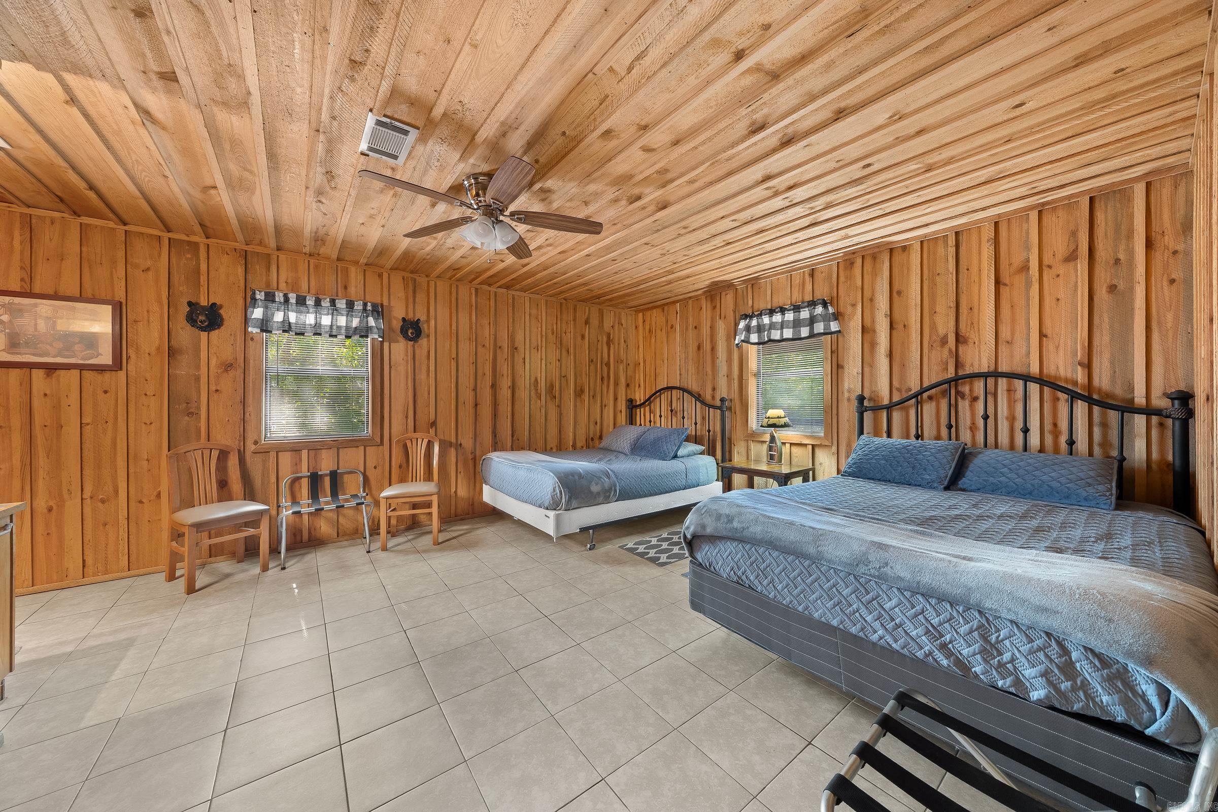 Mena Acreage - Residential