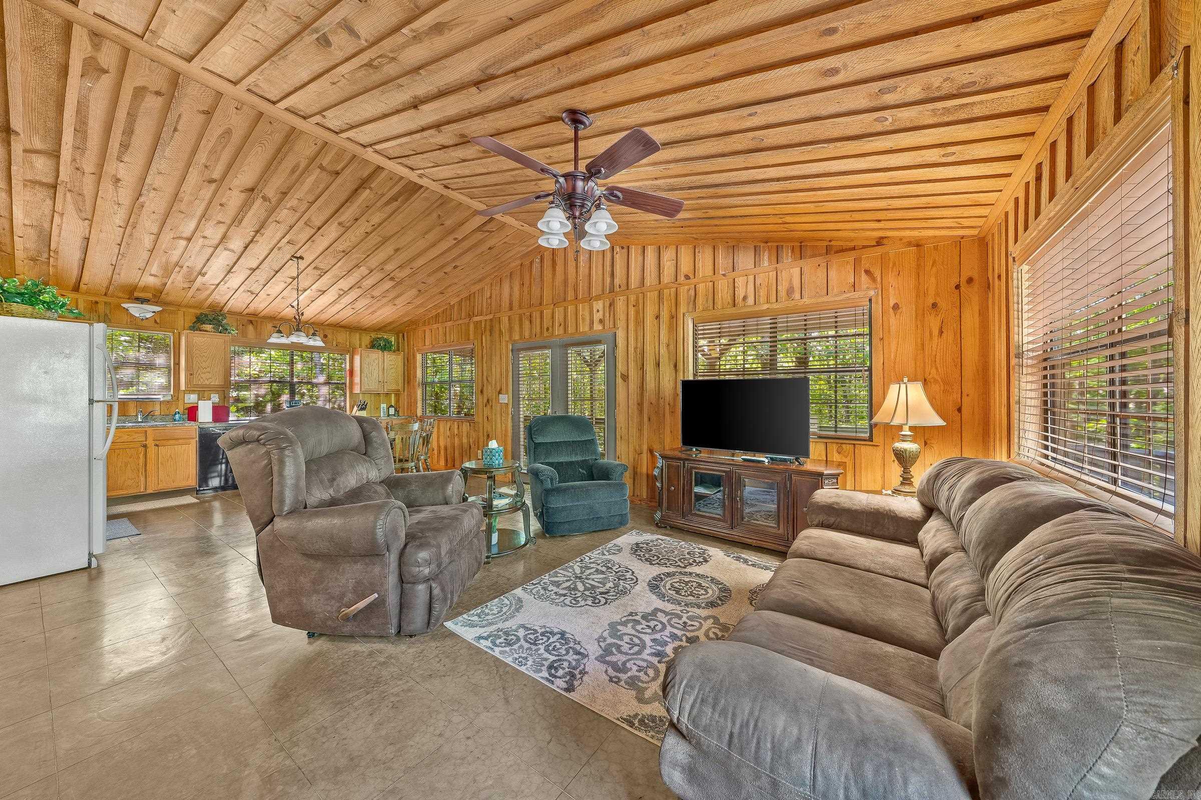 Mena Acreage - Residential