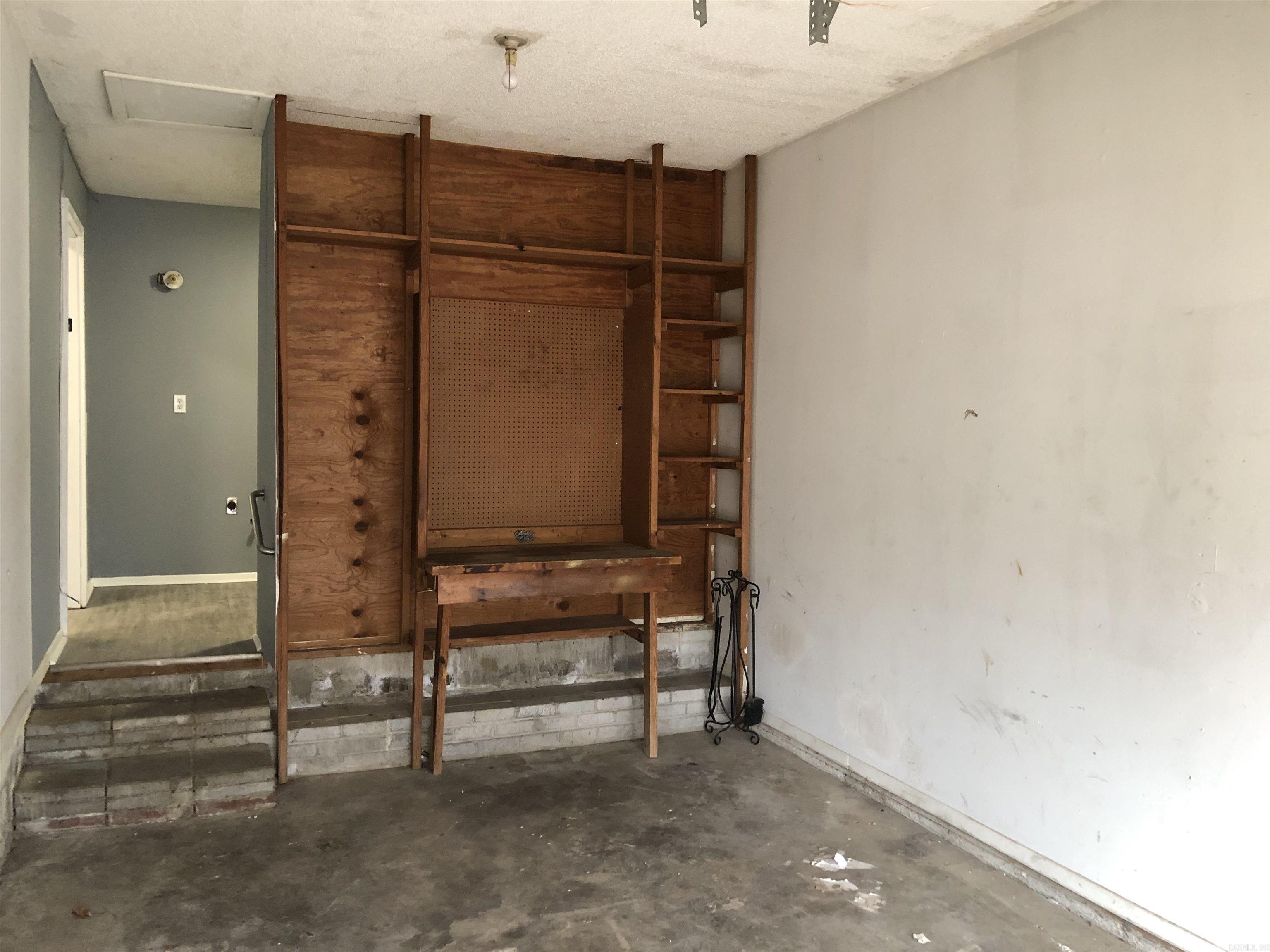 Military Road - Residential Lease