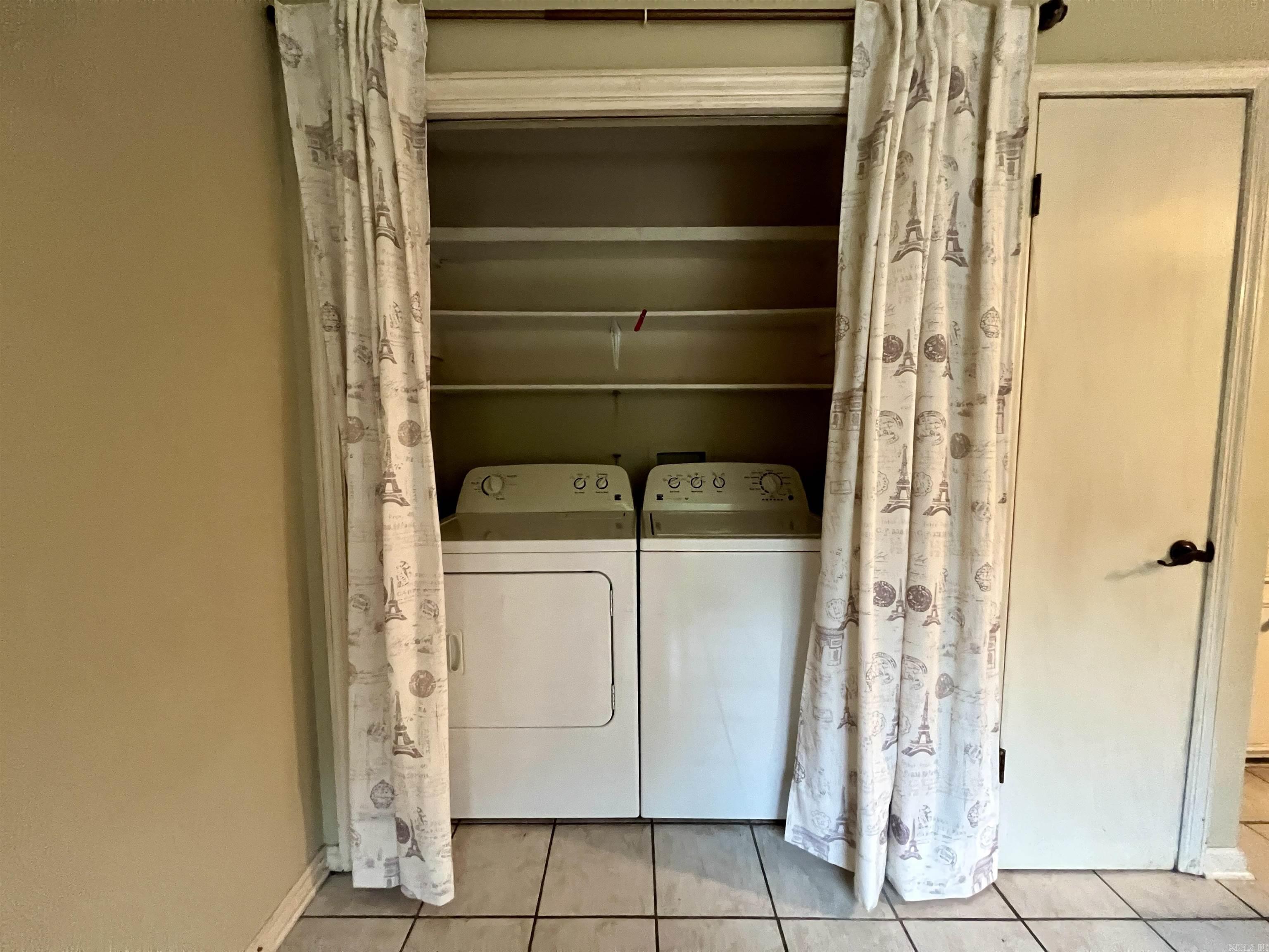 Sheraton Park - Residential Lease