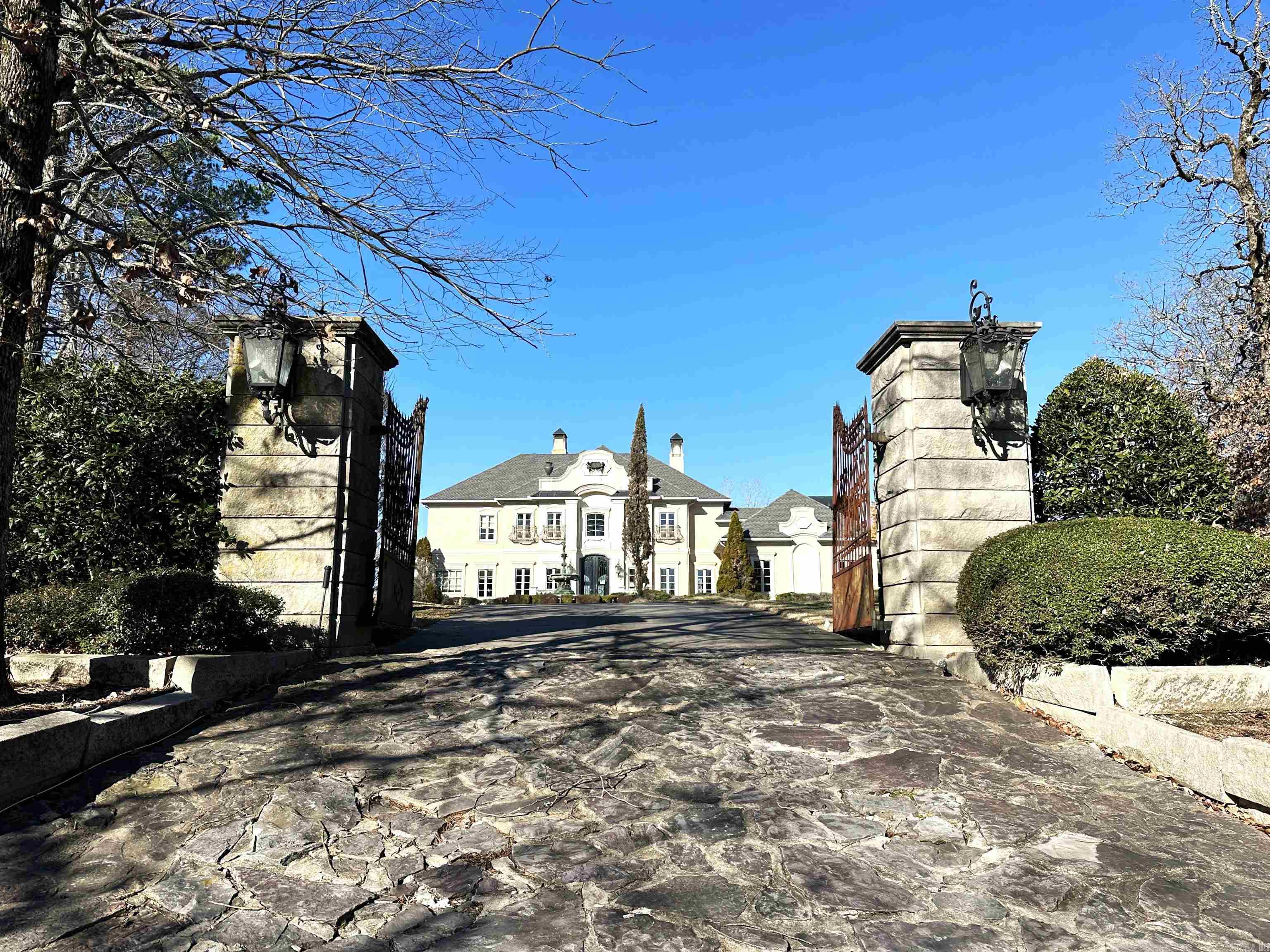 CHENAL DOWNS - Residential