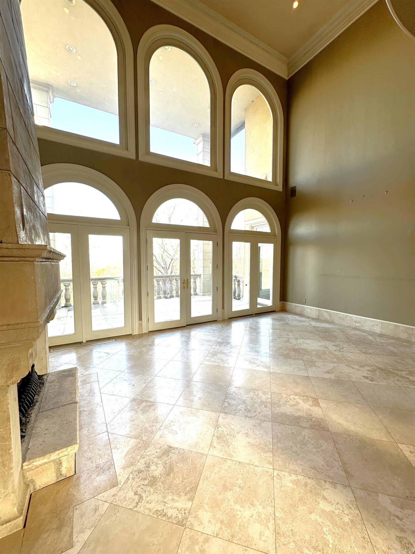 CHENAL DOWNS - Residential