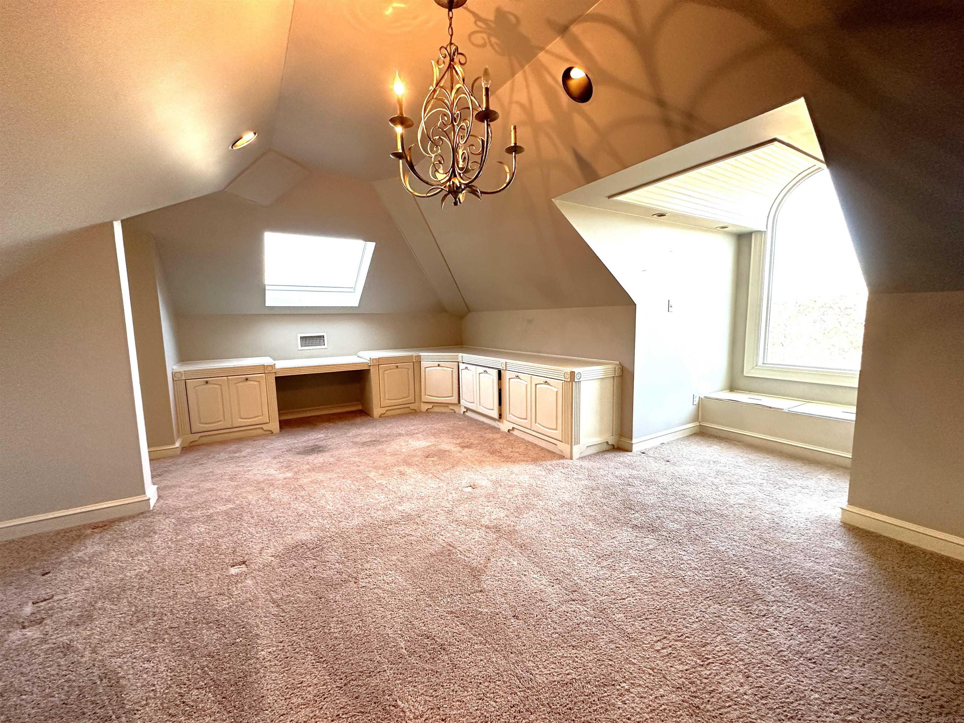 CHENAL DOWNS - Residential