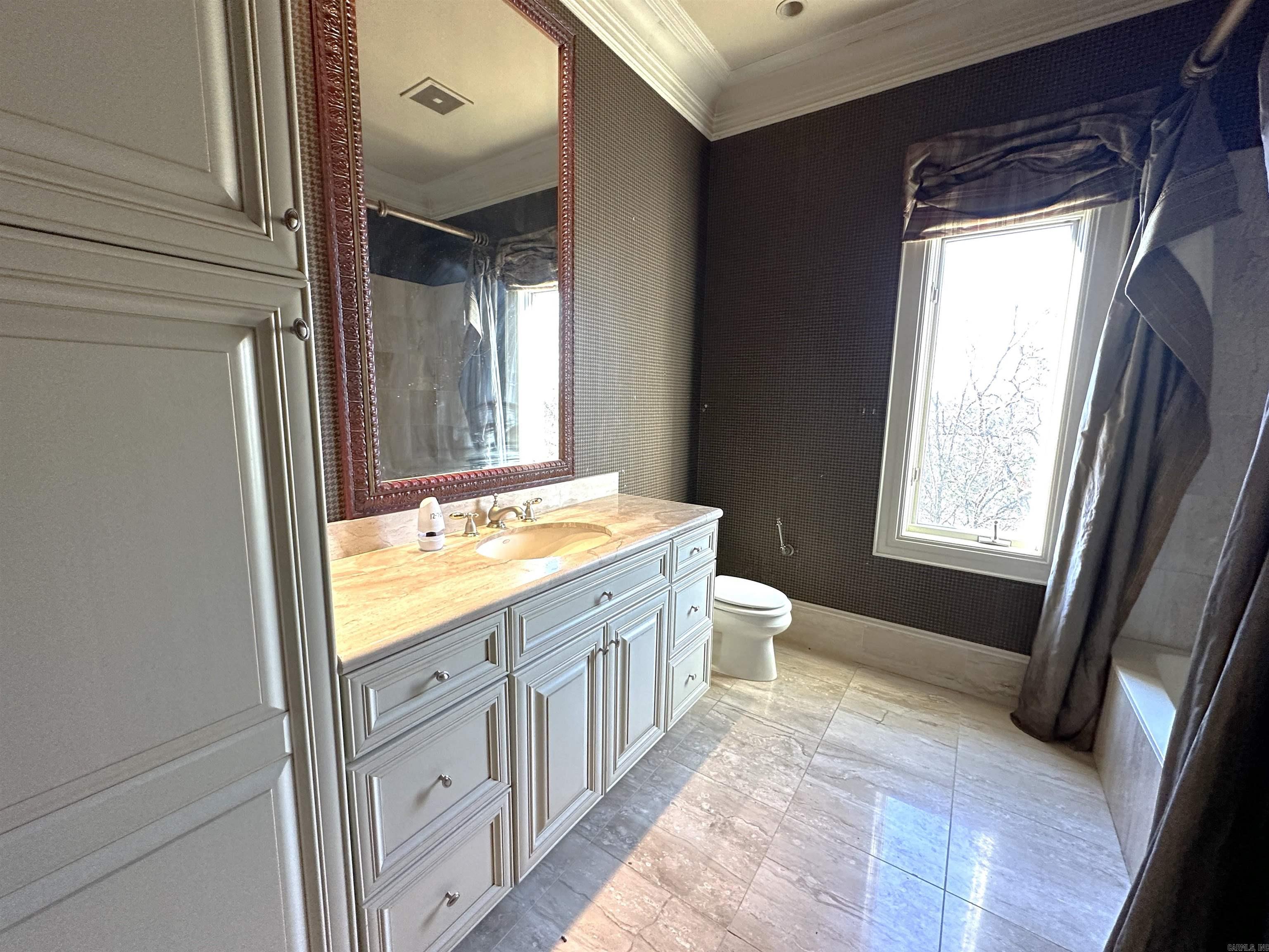 CHENAL DOWNS - Residential