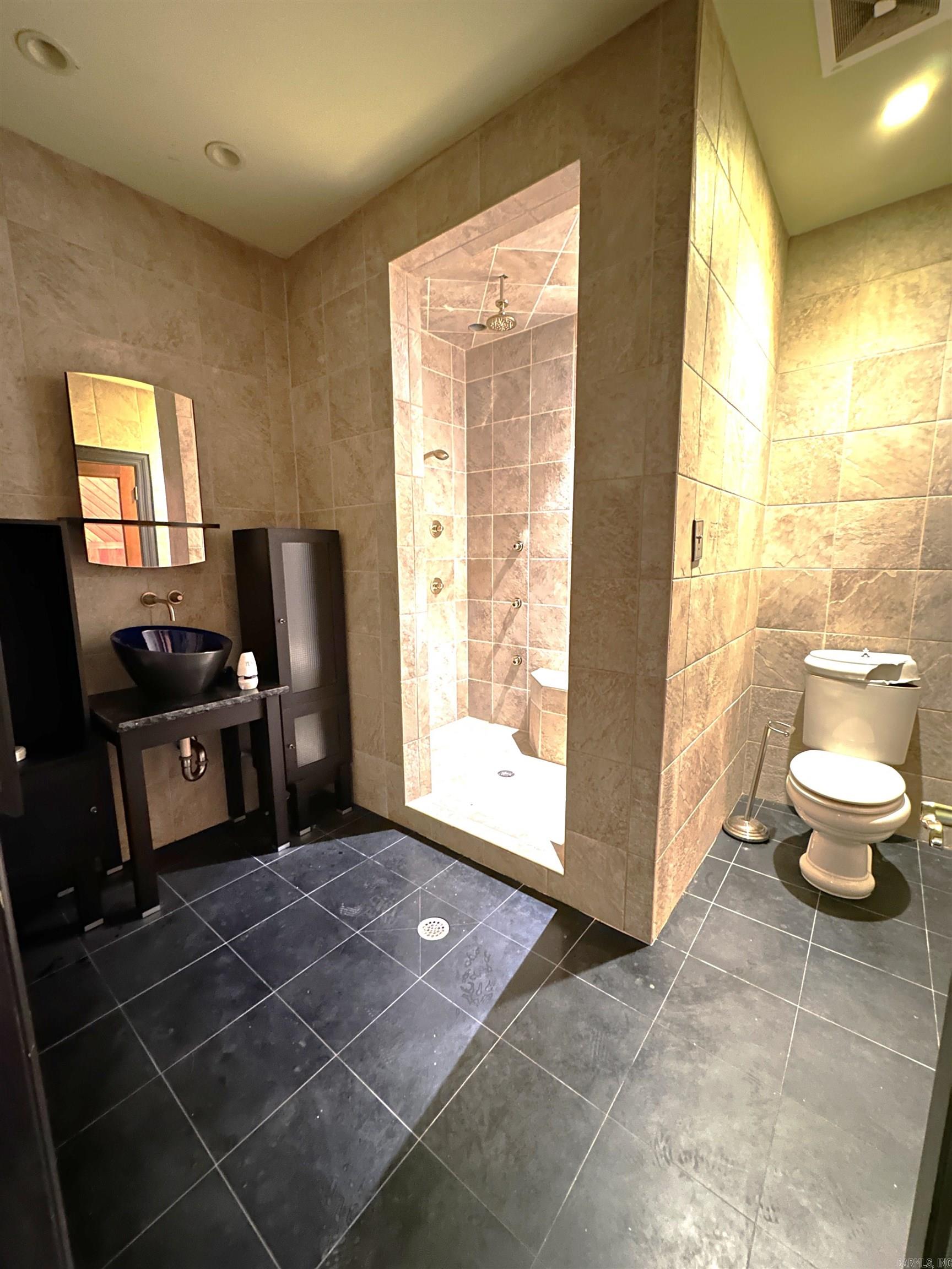 CHENAL DOWNS - Residential