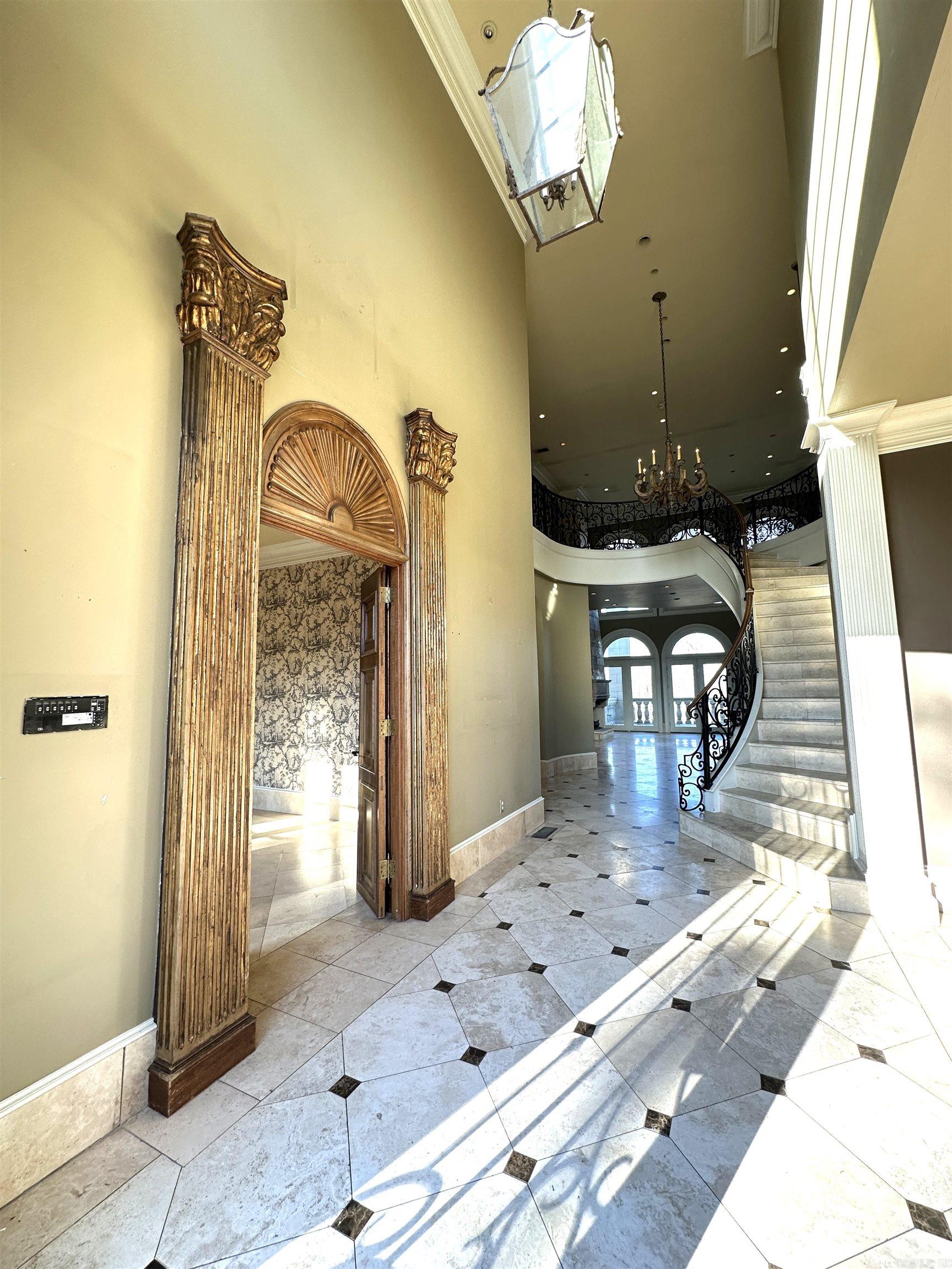 CHENAL DOWNS - Residential