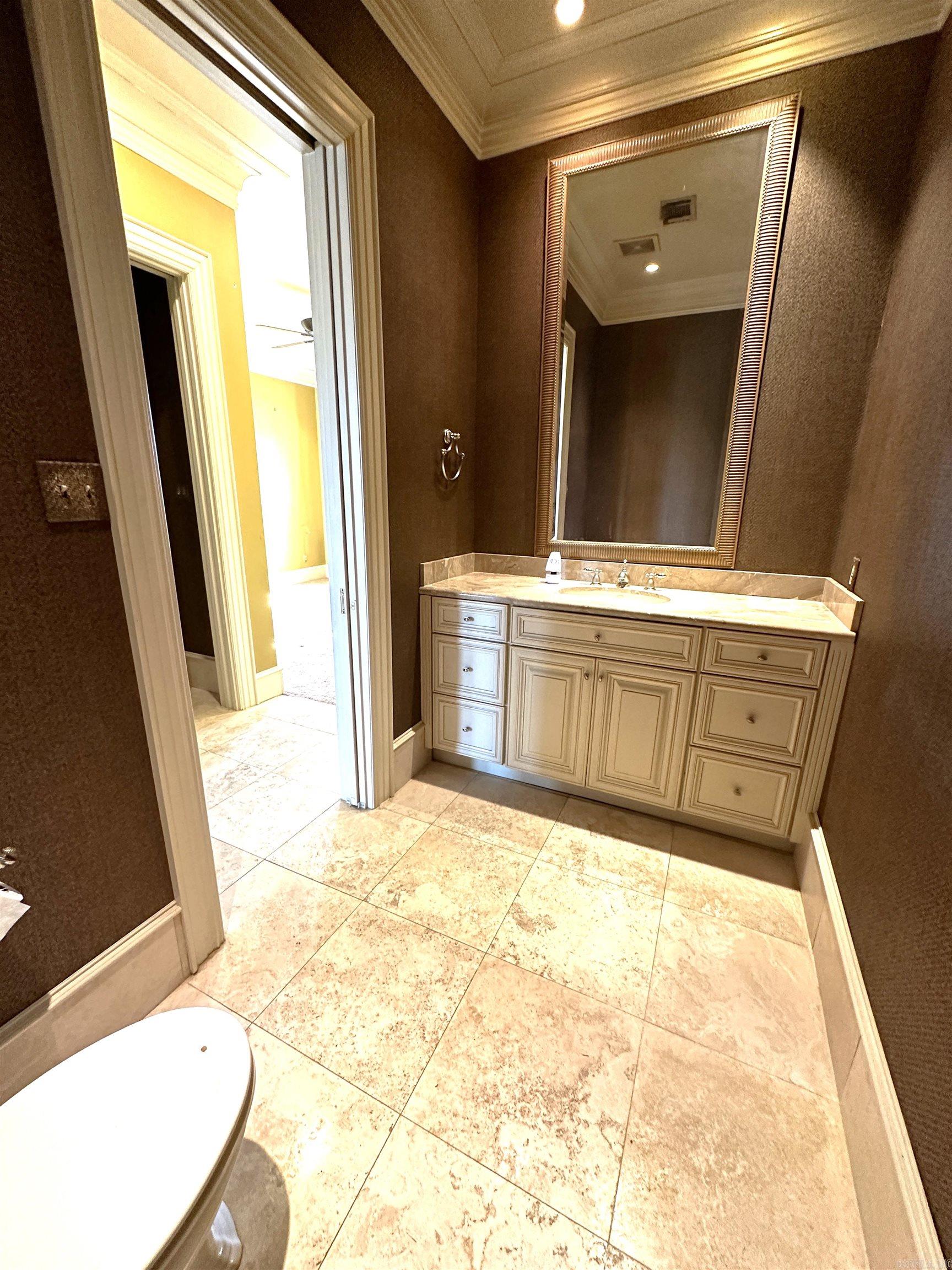 CHENAL DOWNS - Residential