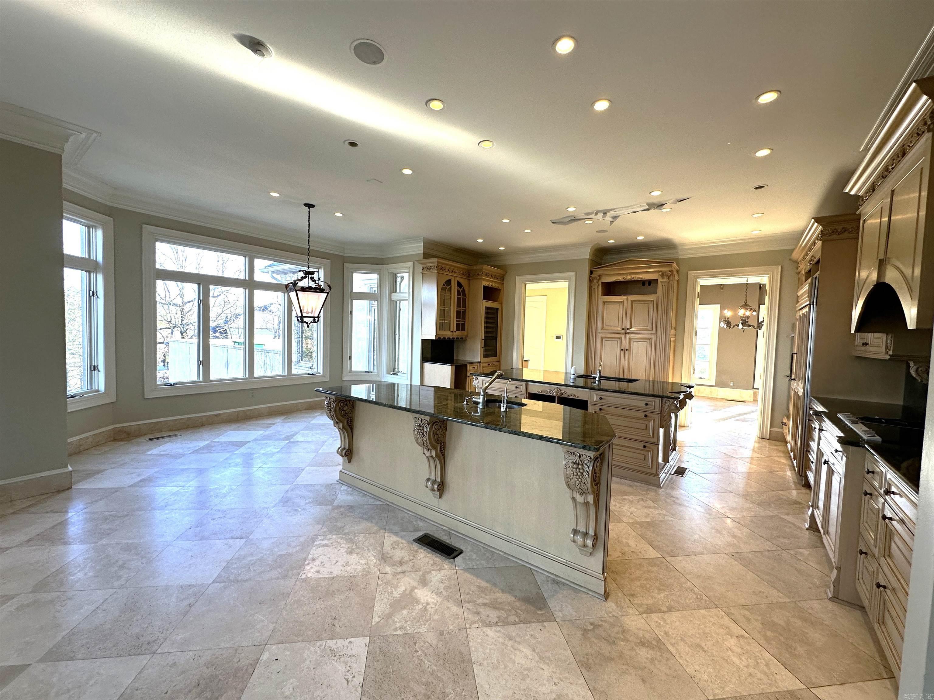 CHENAL DOWNS - Residential