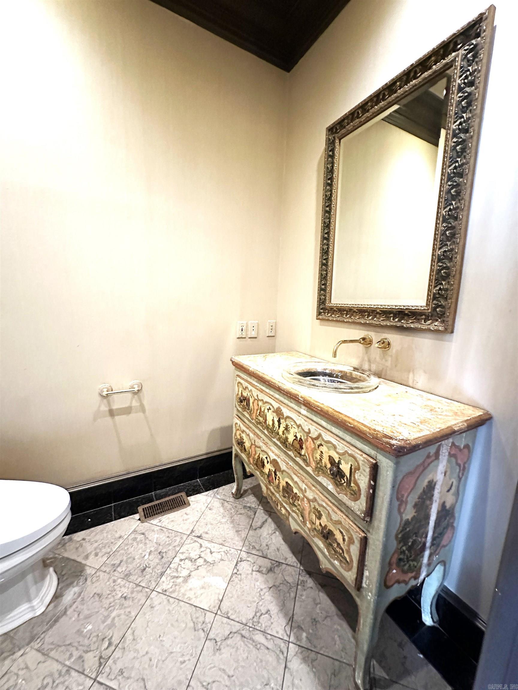 CHENAL DOWNS - Residential