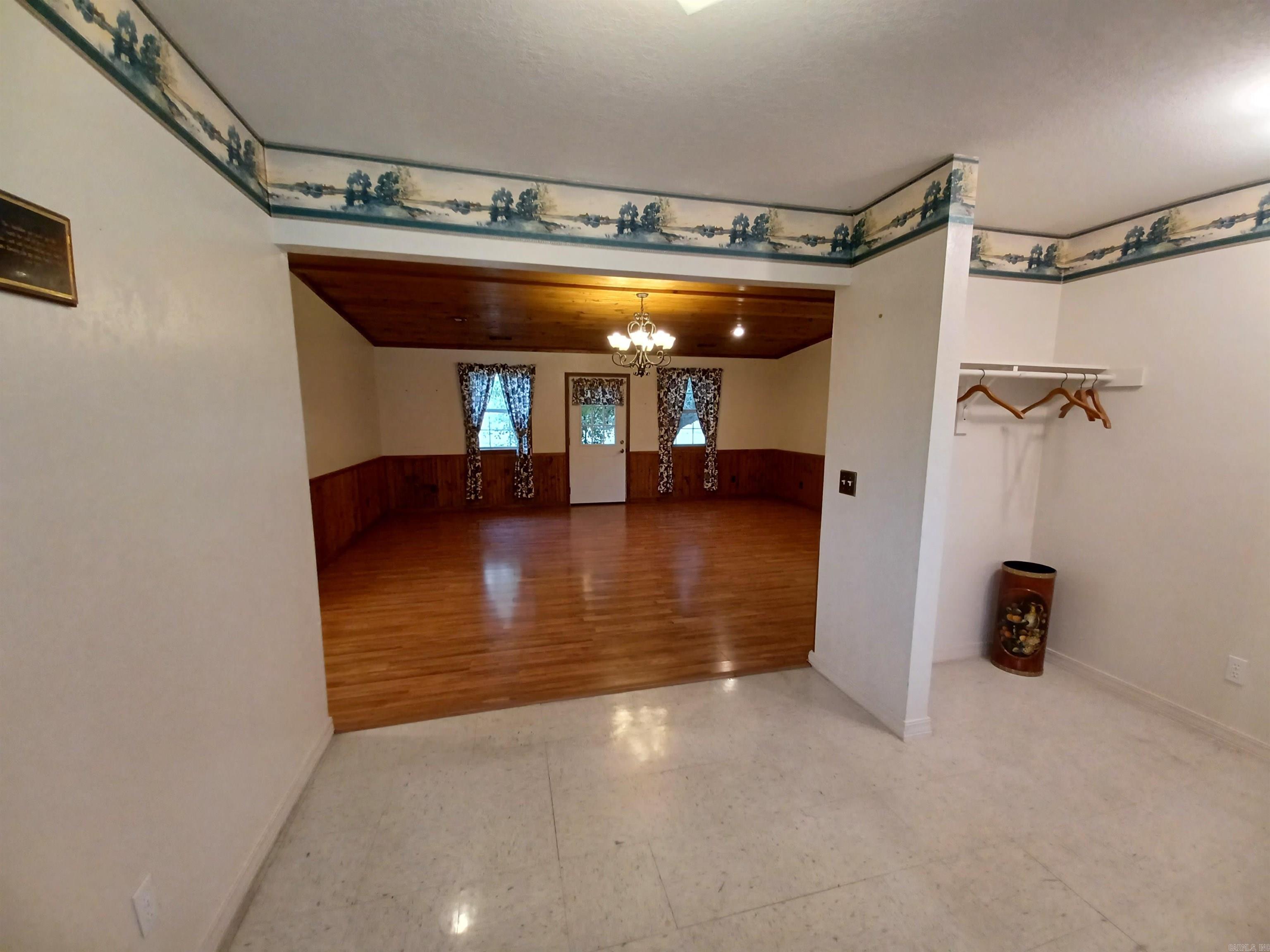 Business Center - Commercial Sale