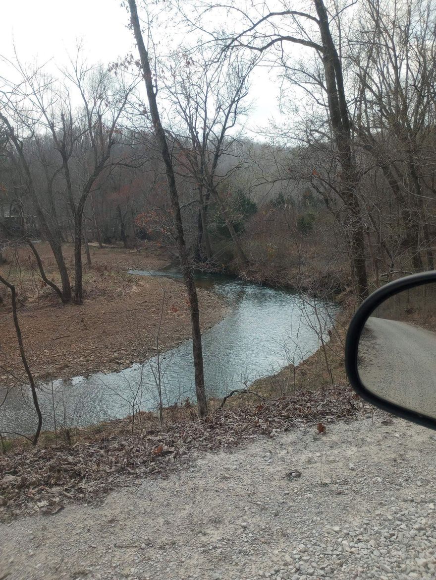 Creek property close to HWY don't find them like this