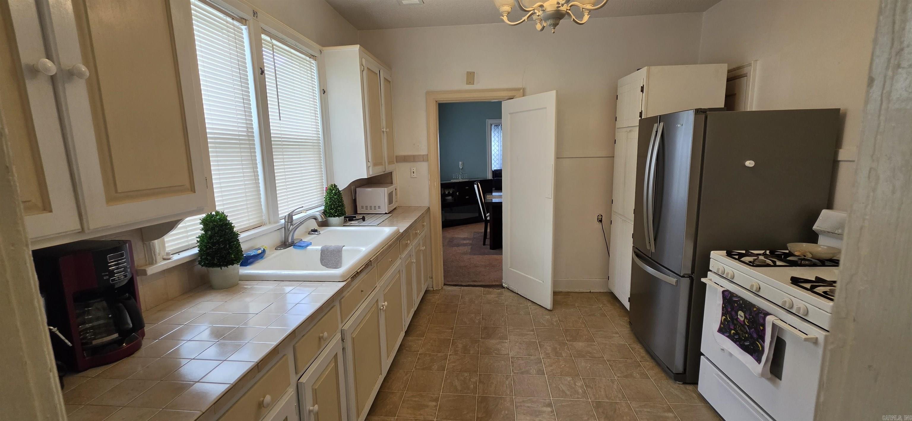 SCULL M J ADD - Residential