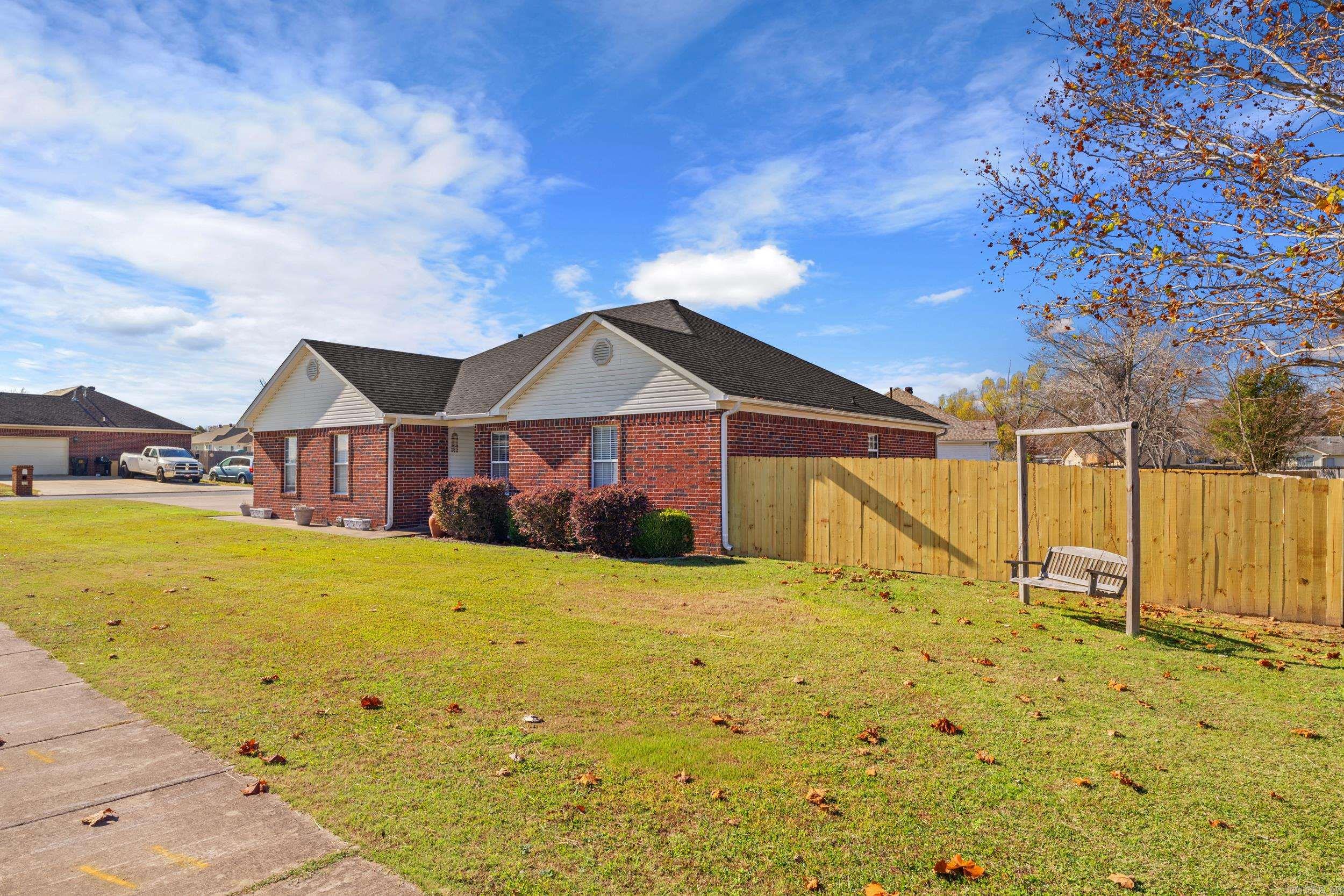 MOON RIDGE ESTATES - Residential