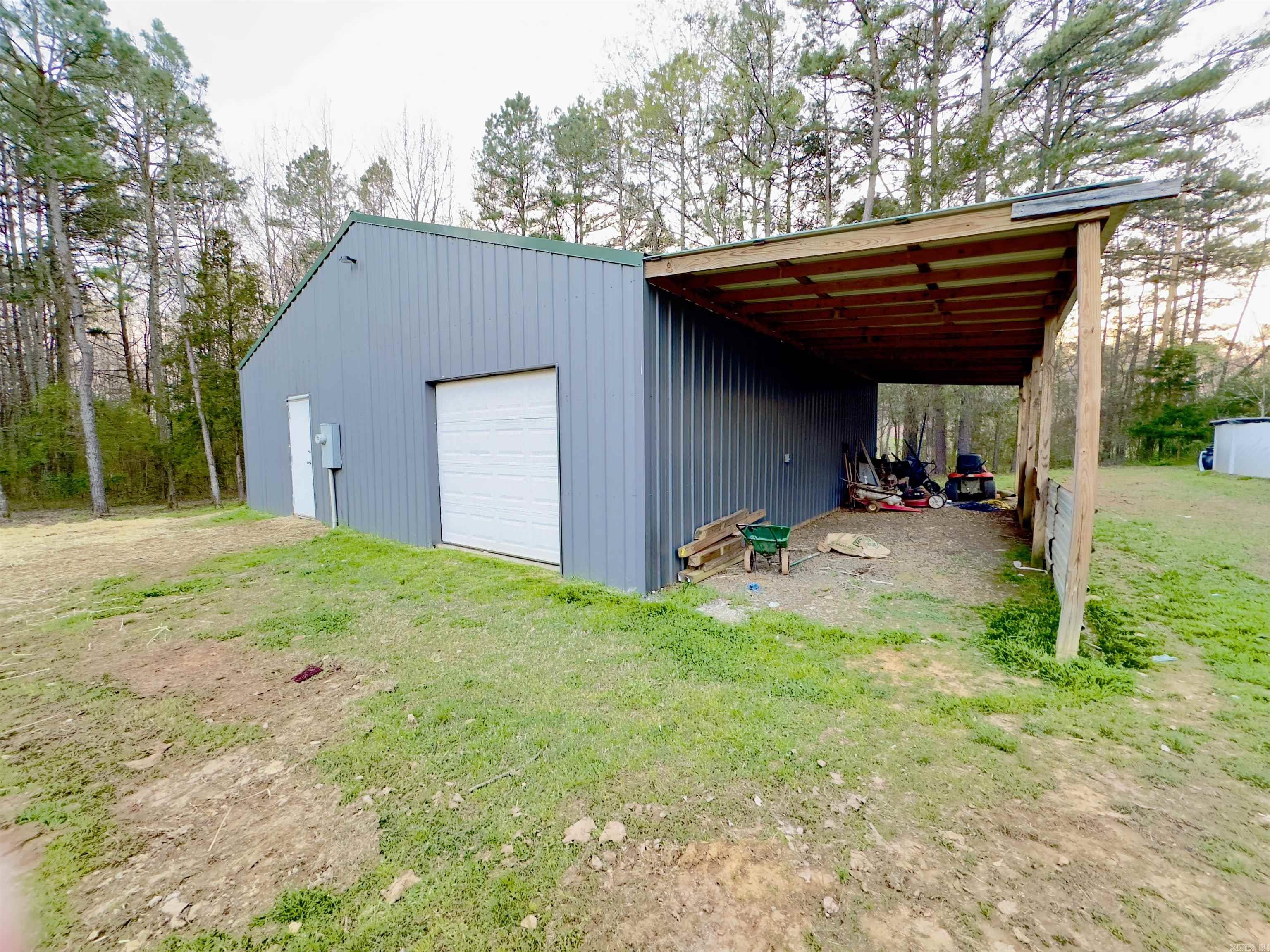 WOODED ACRES - Residential