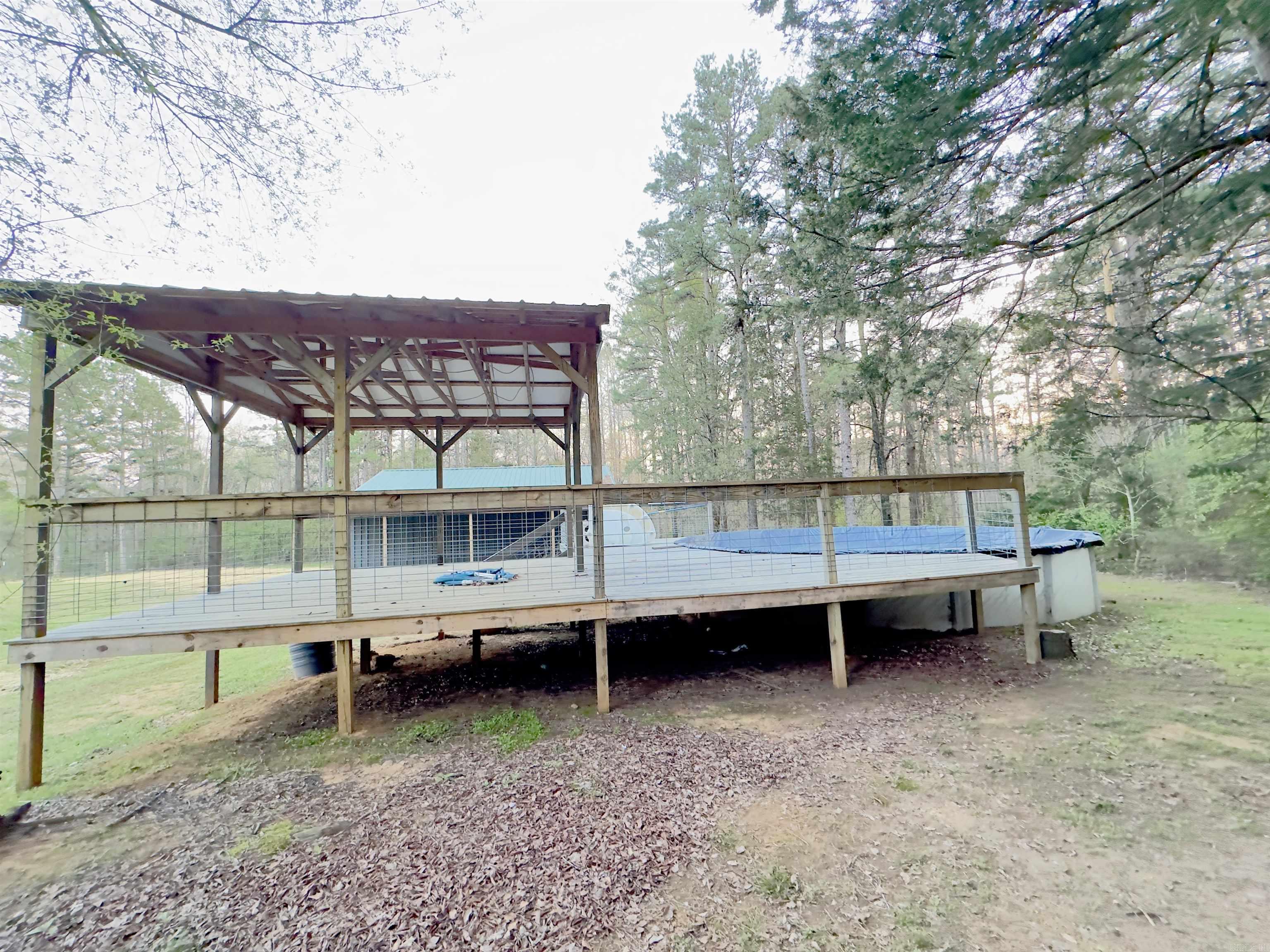 WOODED ACRES - Residential